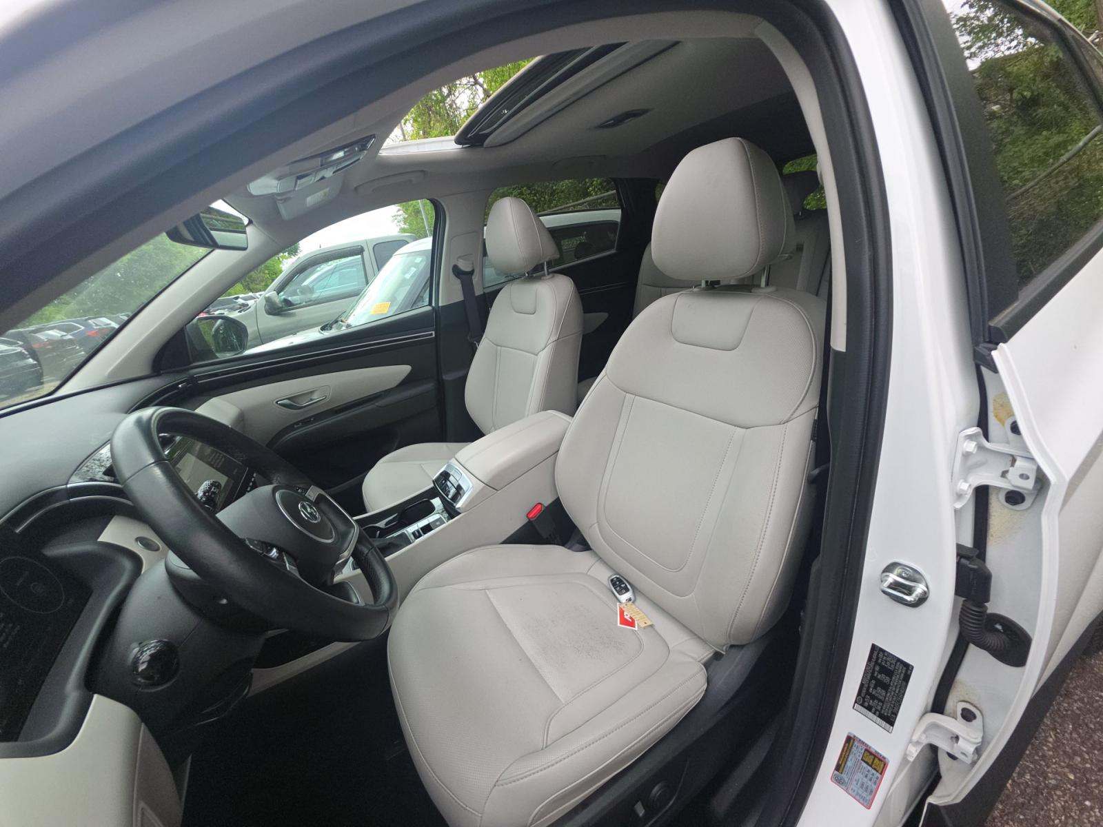 HYUNDAI TUCSON - 6