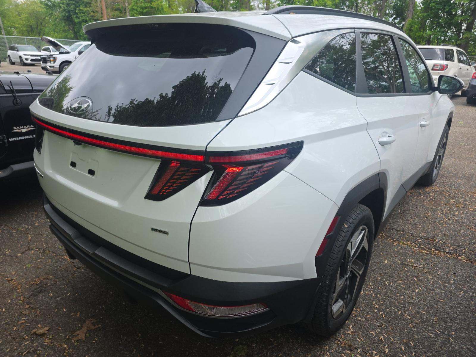 HYUNDAI TUCSON - 3