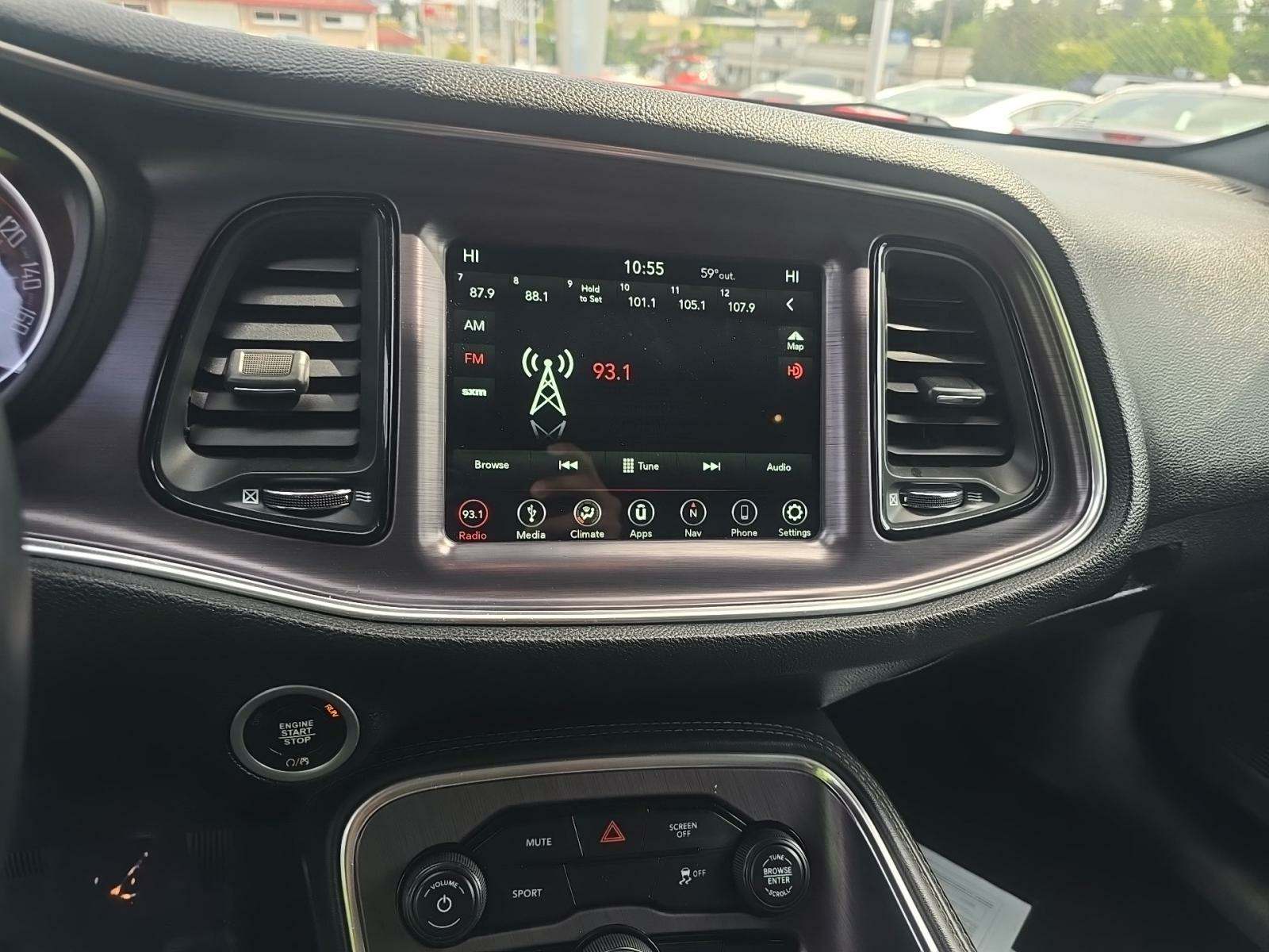 2018 Dodge Challenger SXT RWD