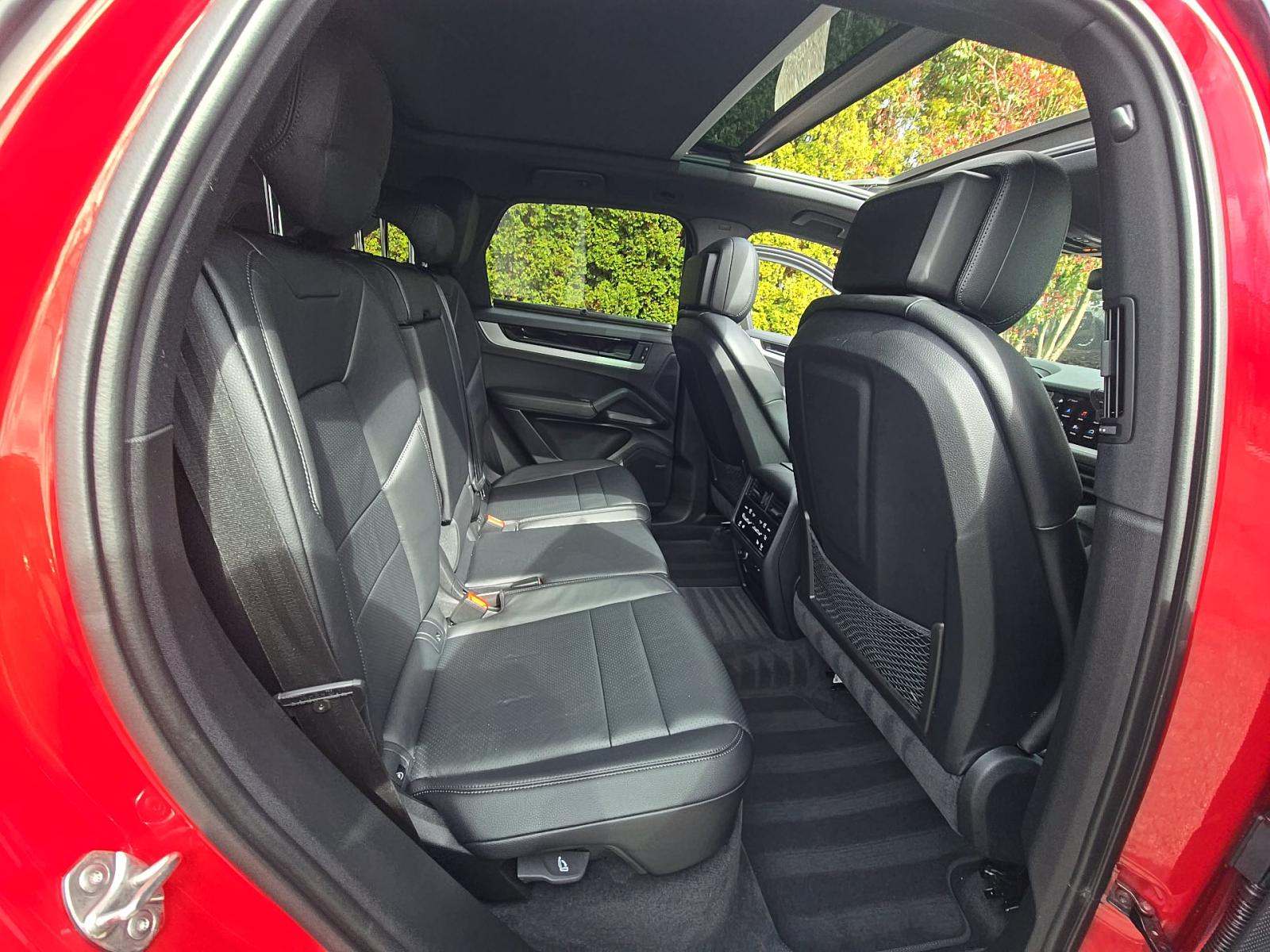 2024 Porsche Cayenne Base AWD