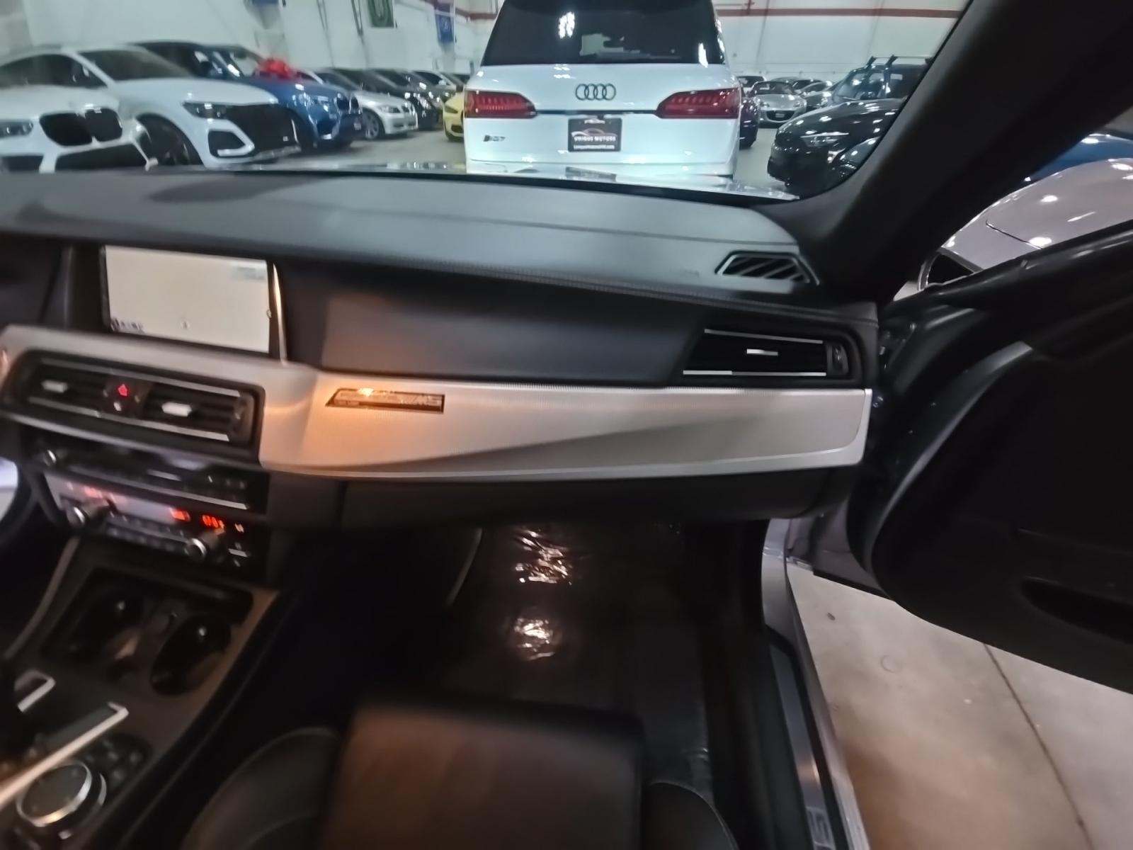 2016 BMW M5 Base RWD