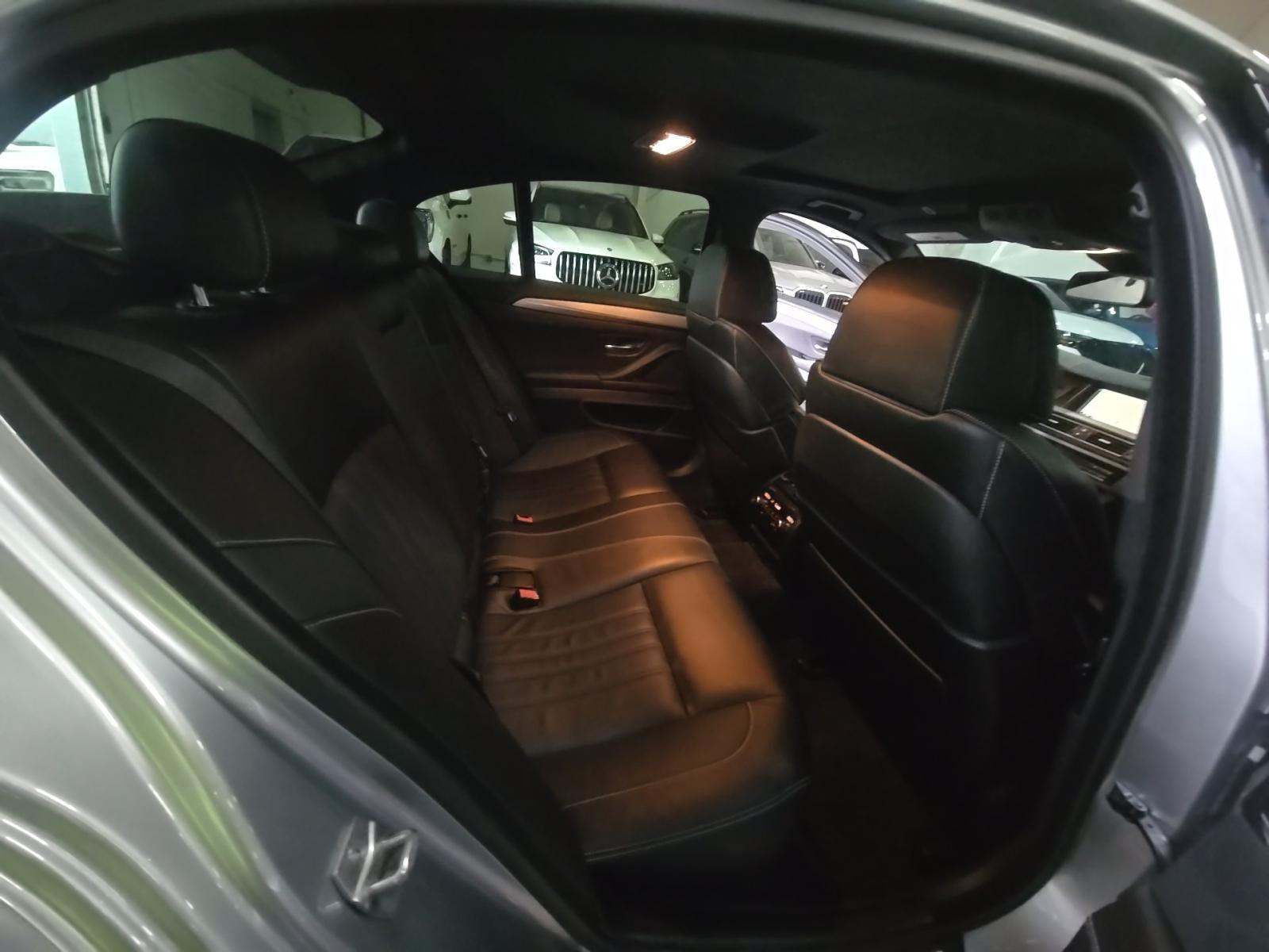 2016 BMW M5 Base RWD