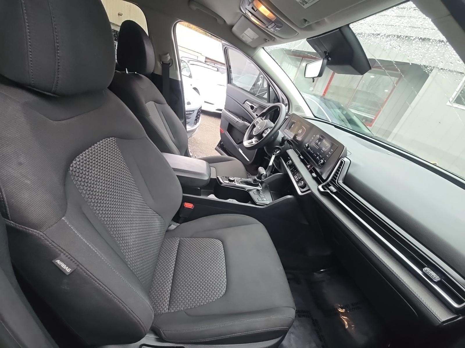 2024 Kia Sportage LX AWD