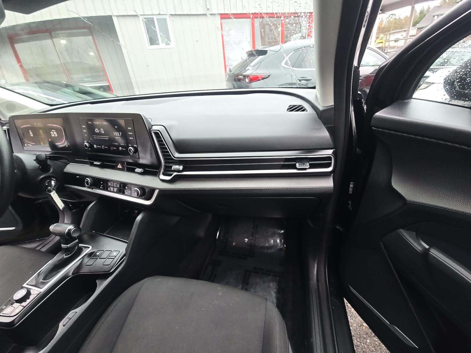 2024 Kia Sportage LX AWD