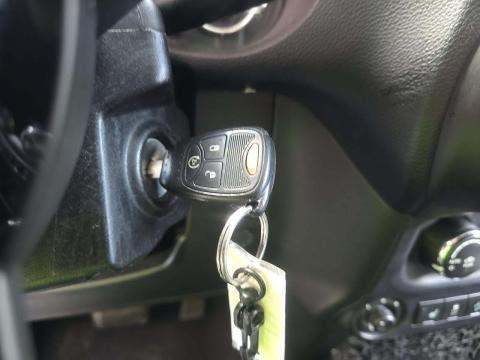 JEEP UNLIMITED SAHARA ALTITUDE EDITION - 8