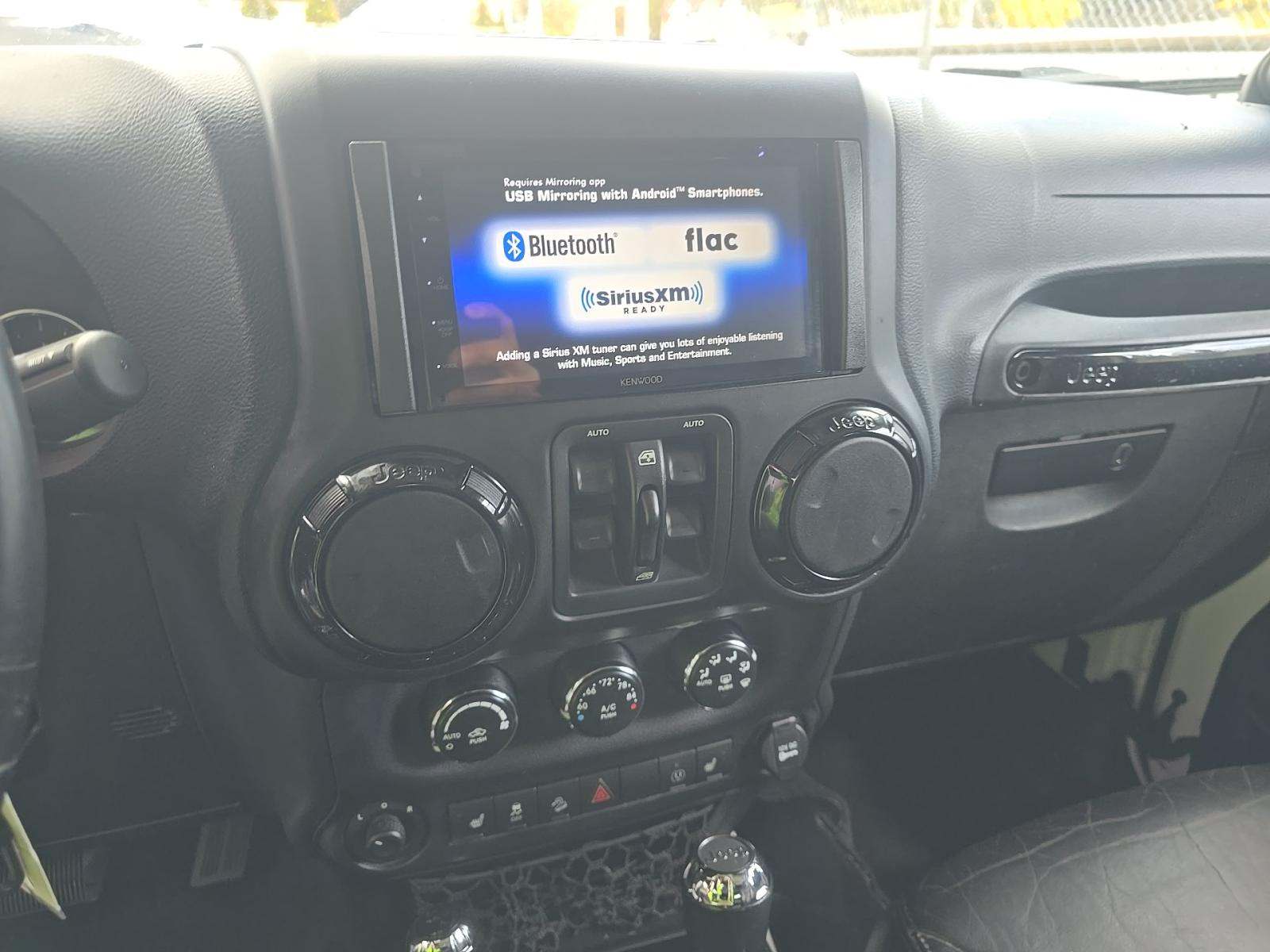 JEEP UNLIMITED SAHARA ALTITUDE EDITION - 10