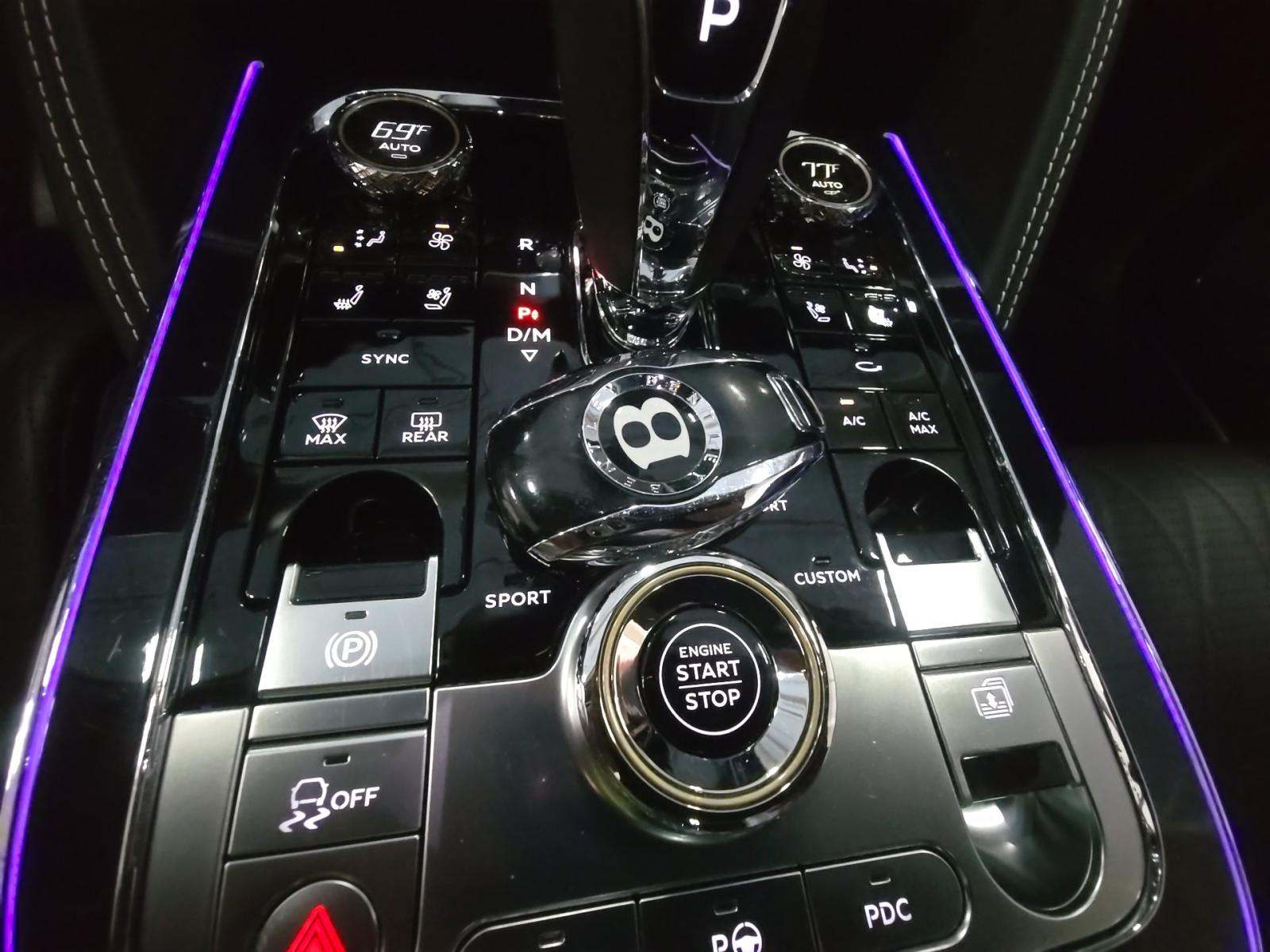 2021 Bentley Flying Spur V8 AWD