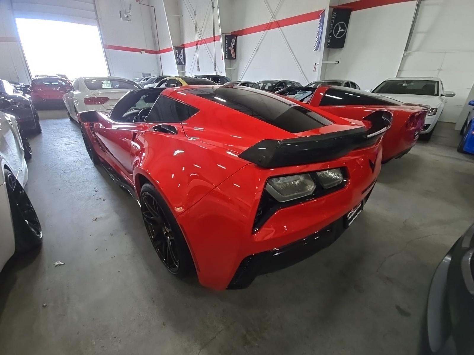 CHEVROLET CORVETTE - 2