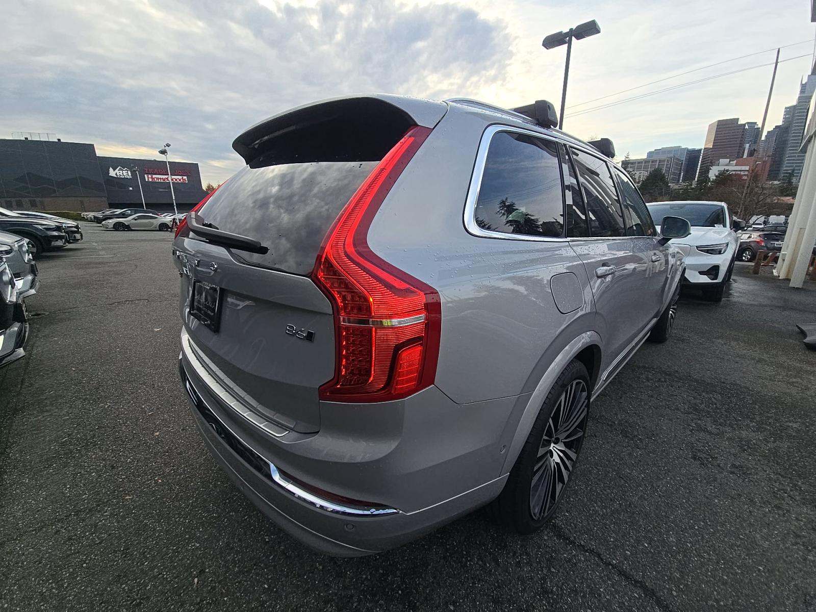 2025 Volvo XC90 B6 Ultra AWD
