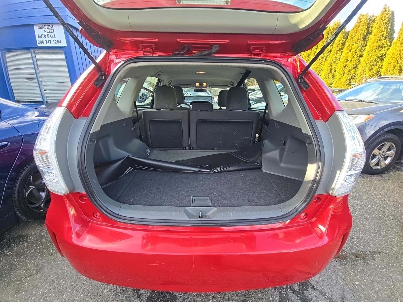 2014 Toyota Prius v Two FWD