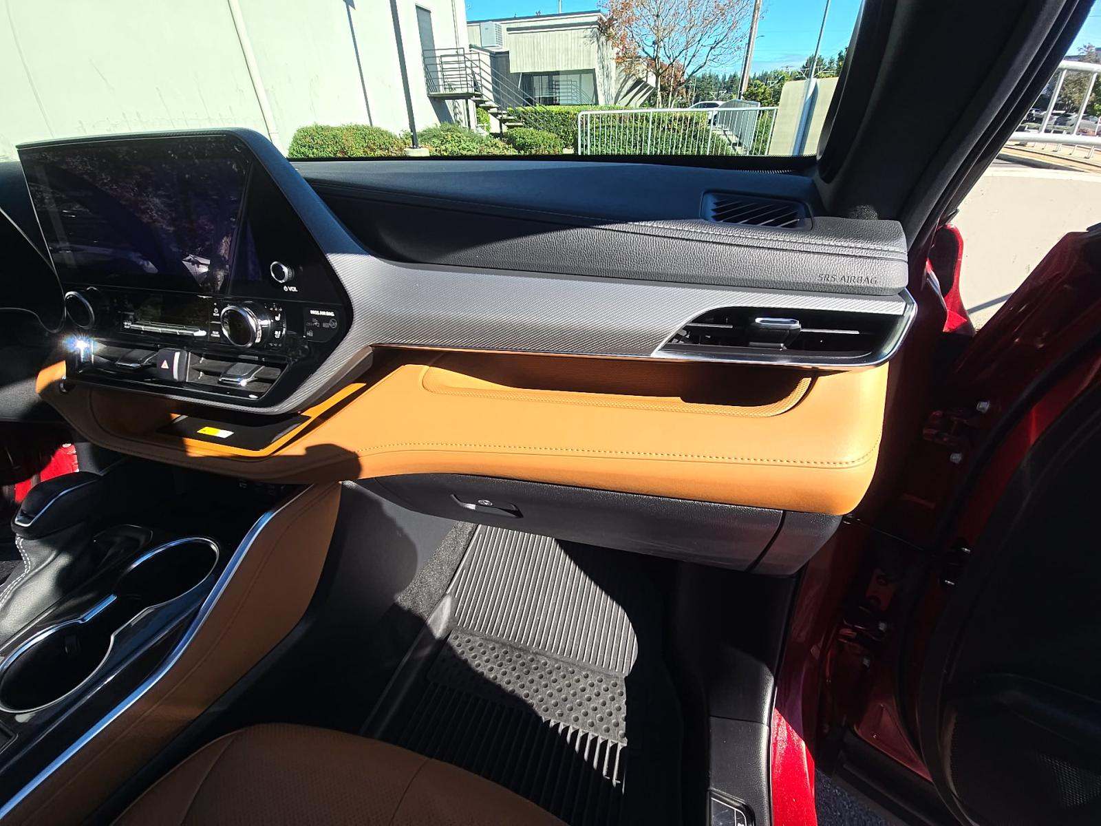 2024 Toyota Highlander Platinum AWD