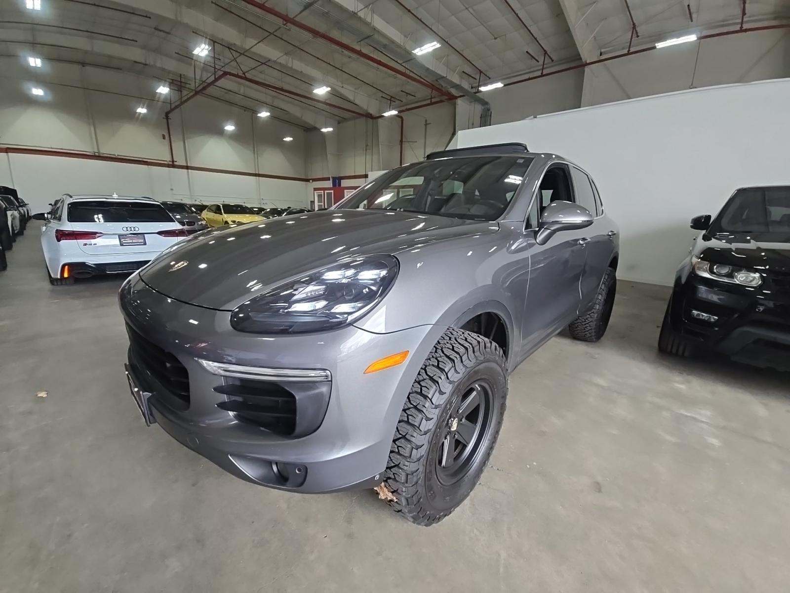 PORSCHE CAYENNE - 1