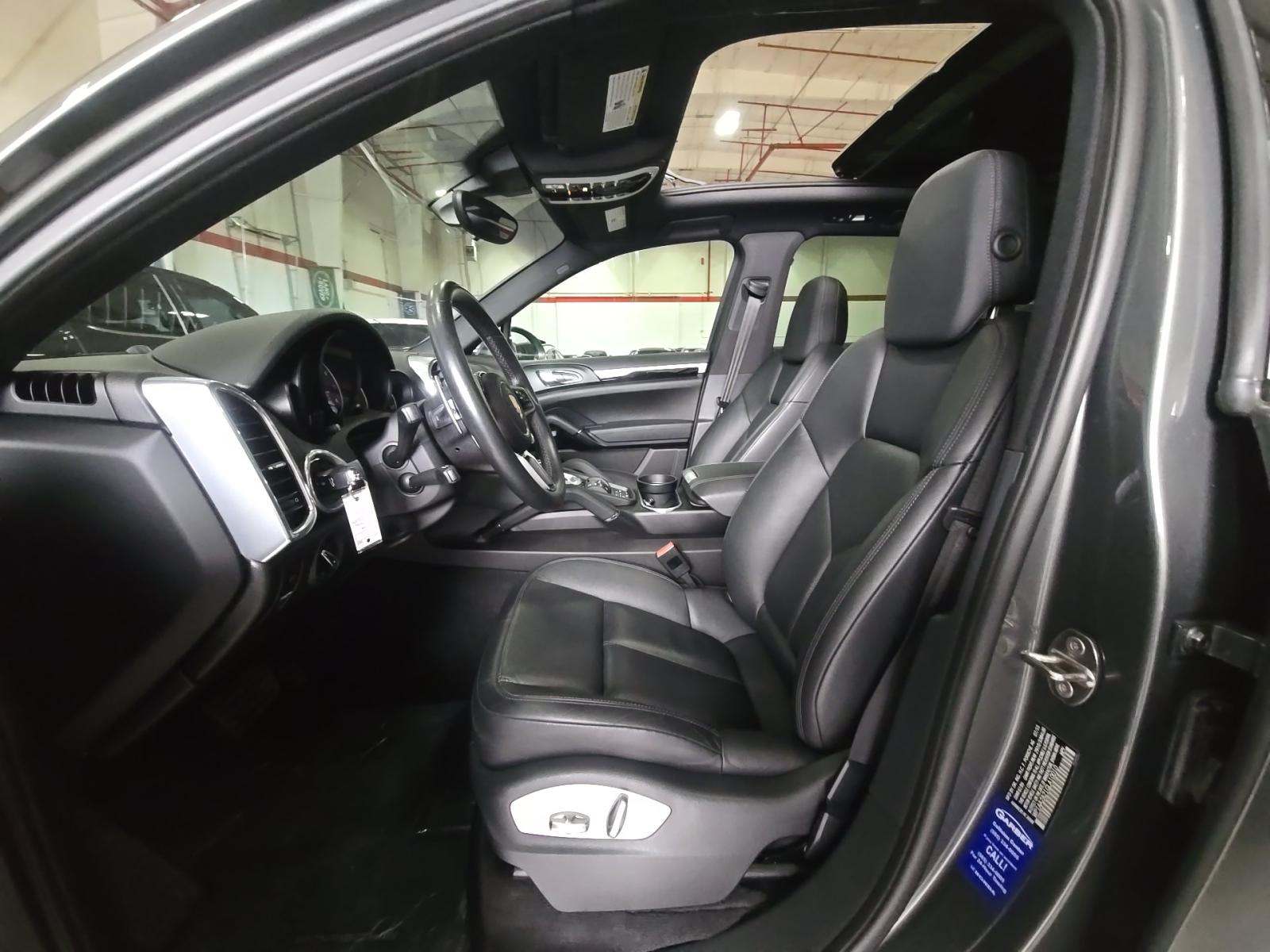 PORSCHE CAYENNE - 6