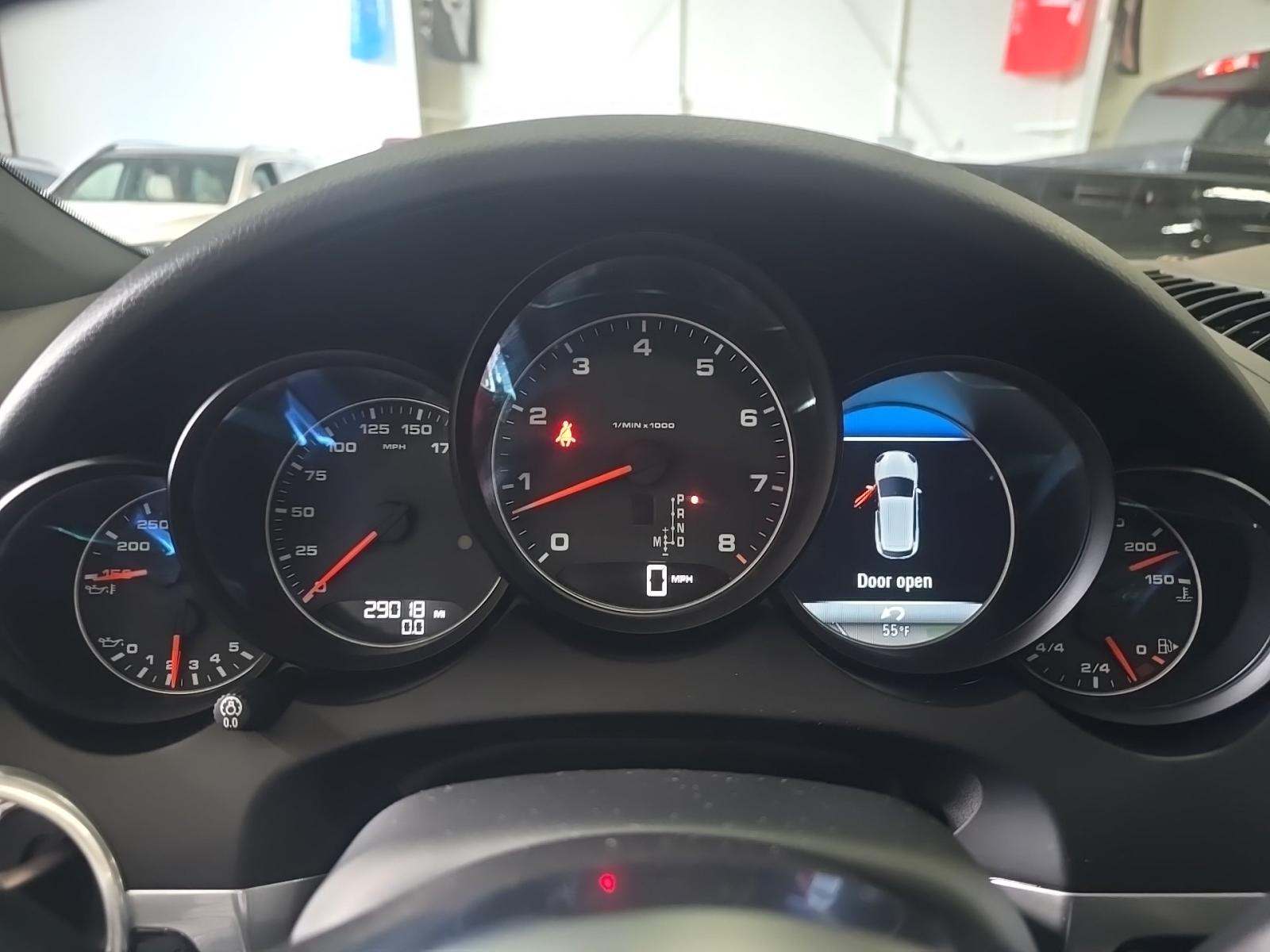 PORSCHE CAYENNE - 9
