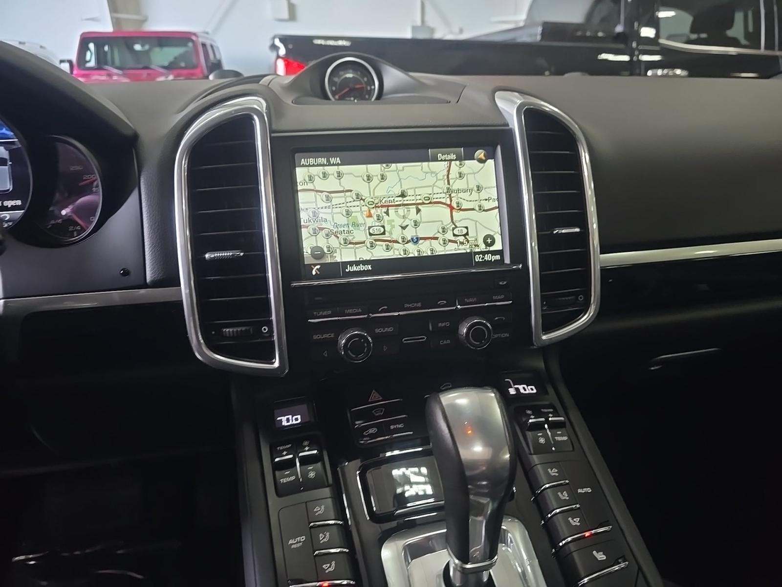 PORSCHE CAYENNE - 10