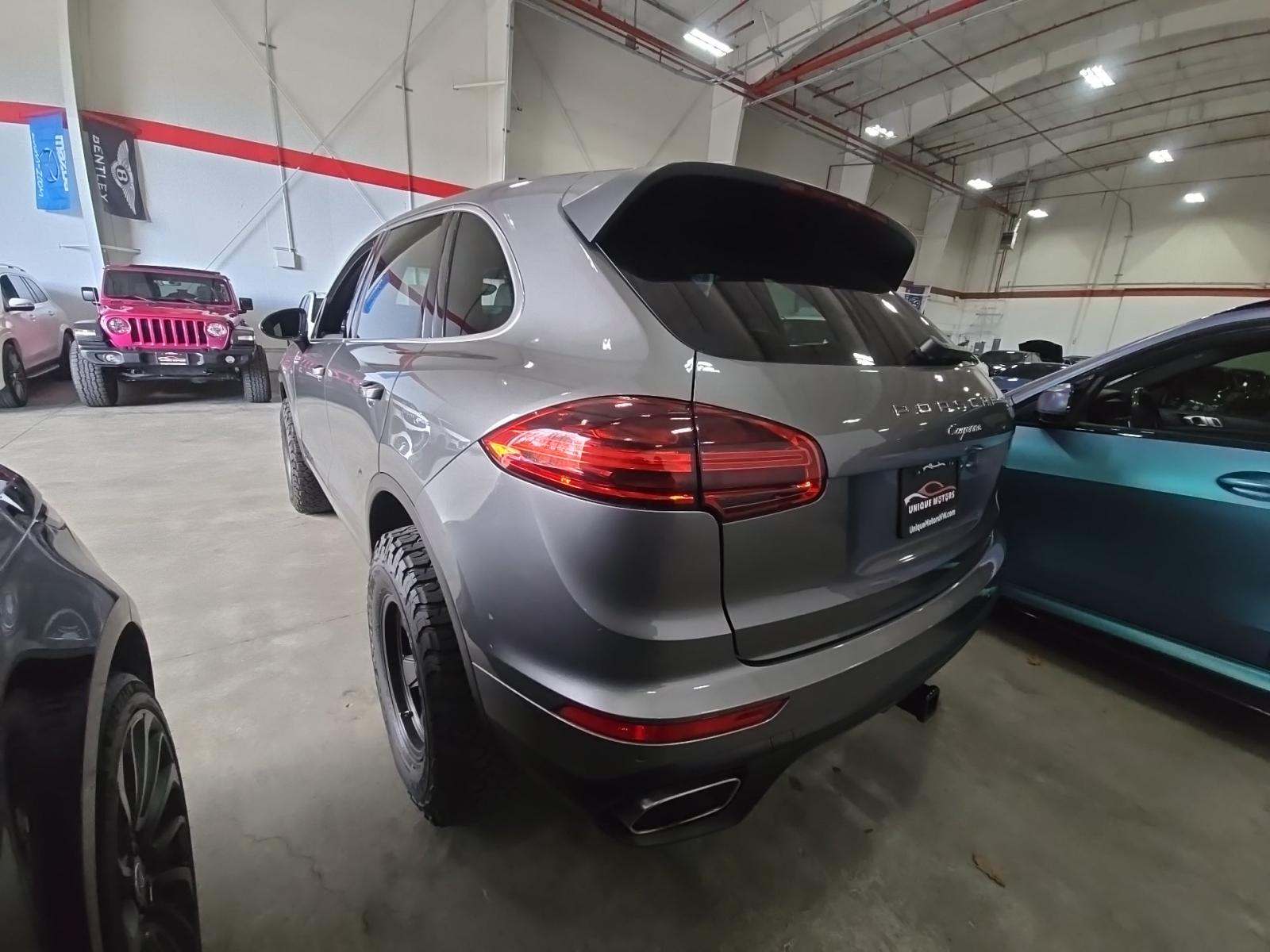 PORSCHE CAYENNE - 2