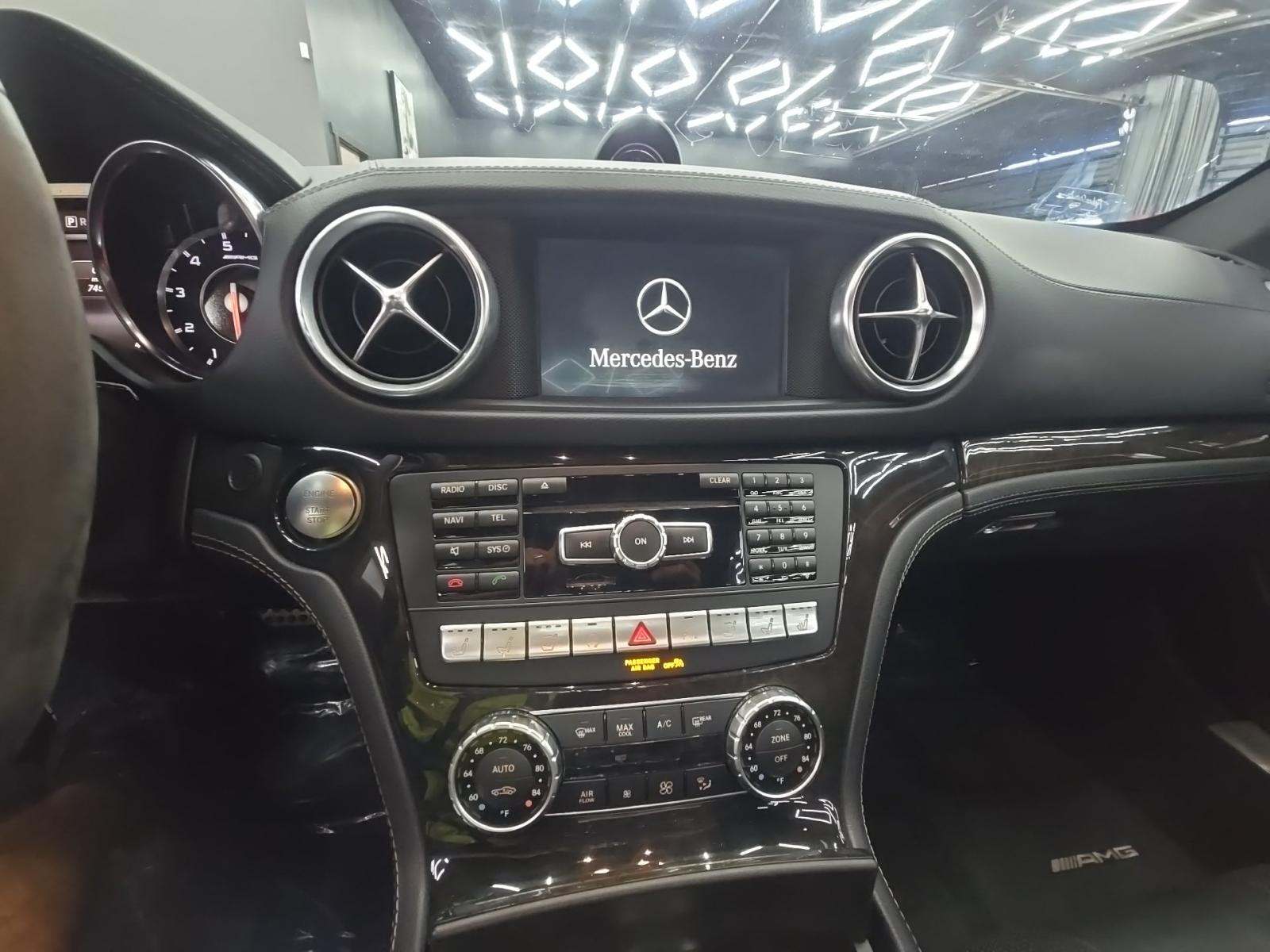 2015 Mercedes-Benz SL-Class SL 63 AMG RWD