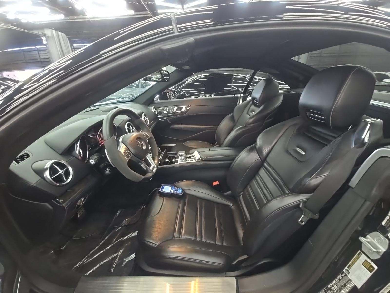 2015 Mercedes-Benz SL-Class SL 63 AMG RWD