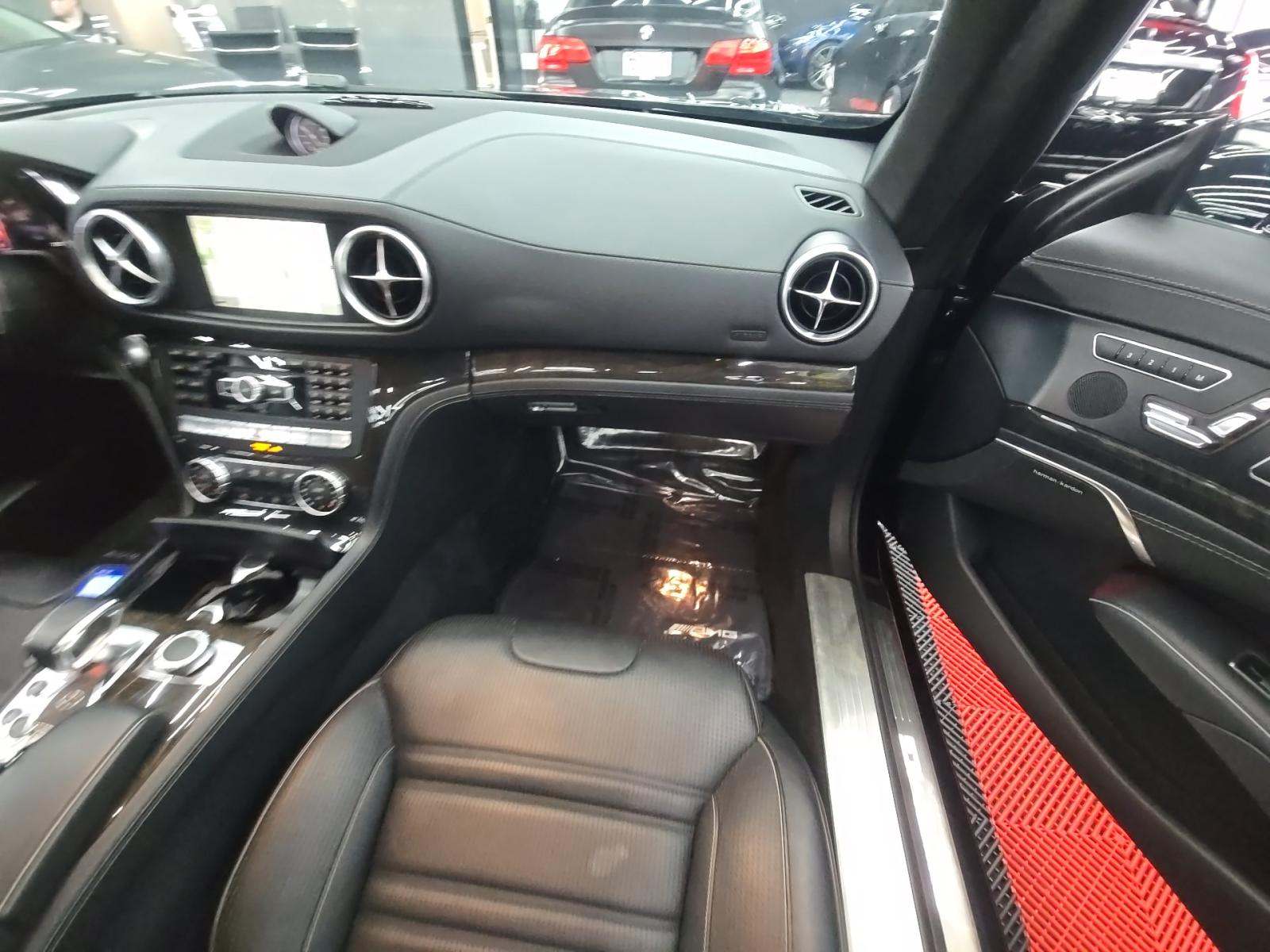 2015 Mercedes-Benz SL-Class SL 63 AMG RWD