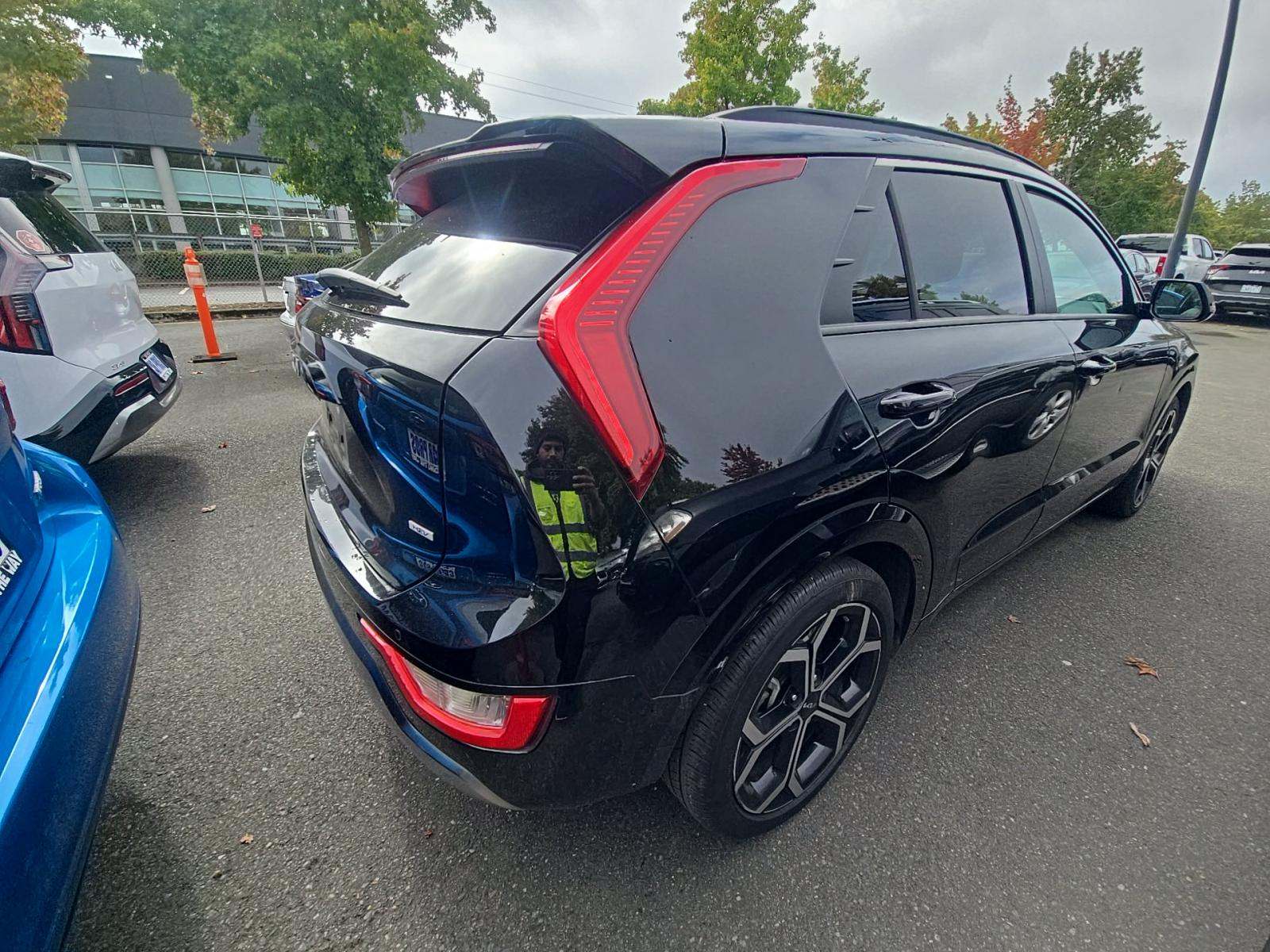 2023 Kia Niro EX Touring FWD