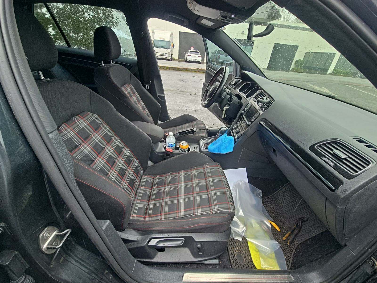 2017 Volkswagen Golf GTI 2.0T S FWD