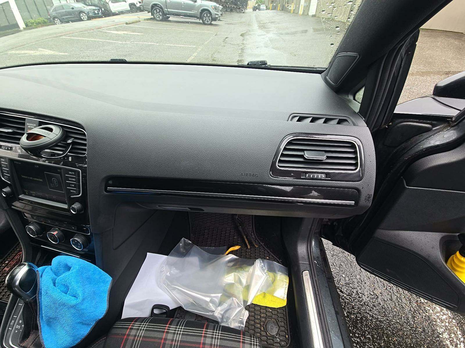 2017 Volkswagen Golf GTI 2.0T S FWD