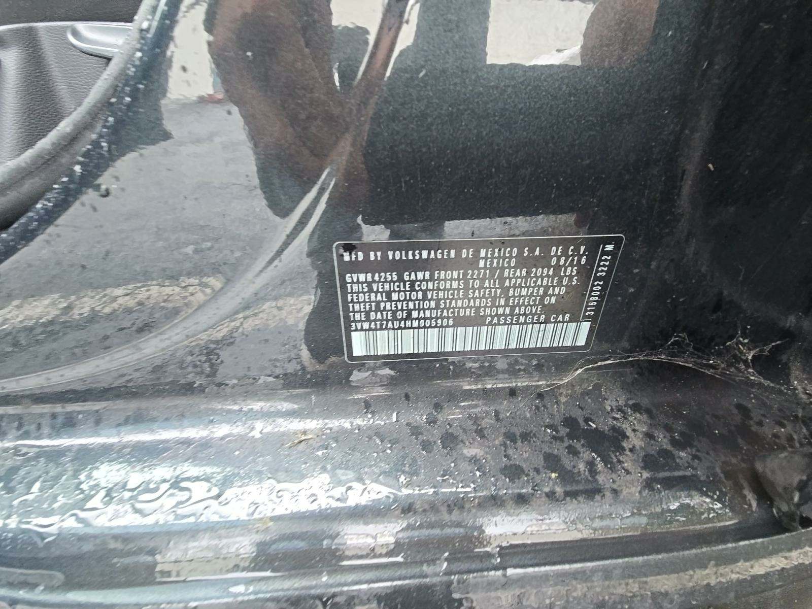 2017 Volkswagen Golf GTI 2.0T S FWD