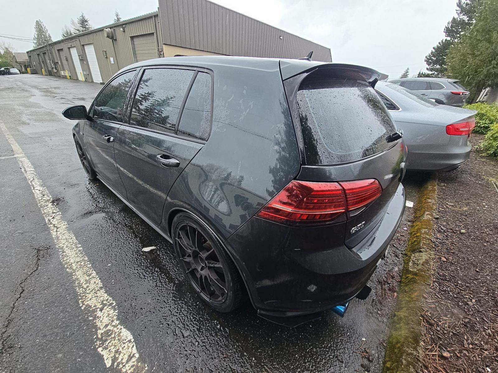 2017 Volkswagen Golf GTI 2.0T S FWD