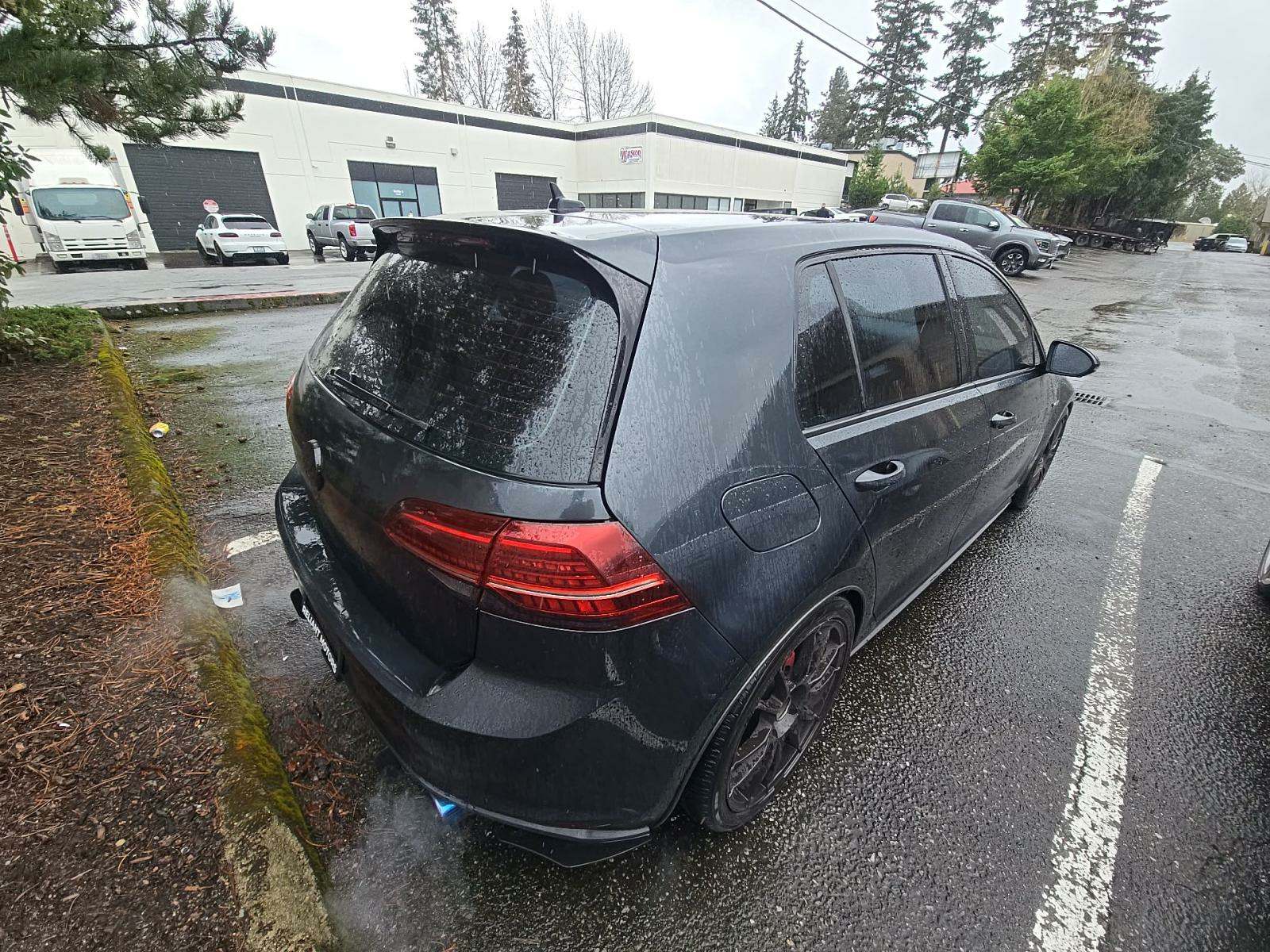 2017 Volkswagen Golf GTI 2.0T S FWD