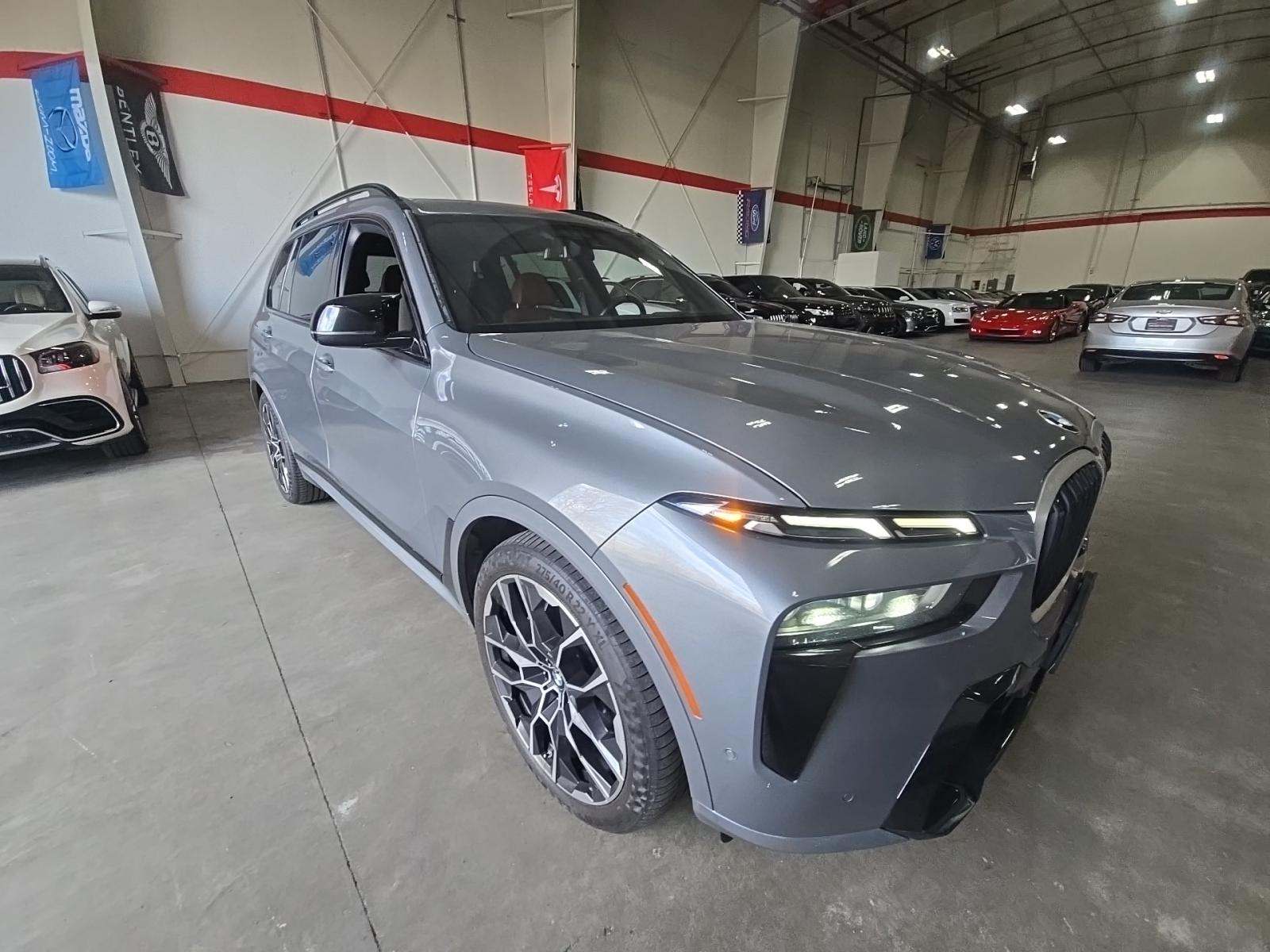 2023 BMW X7 M60i AWD