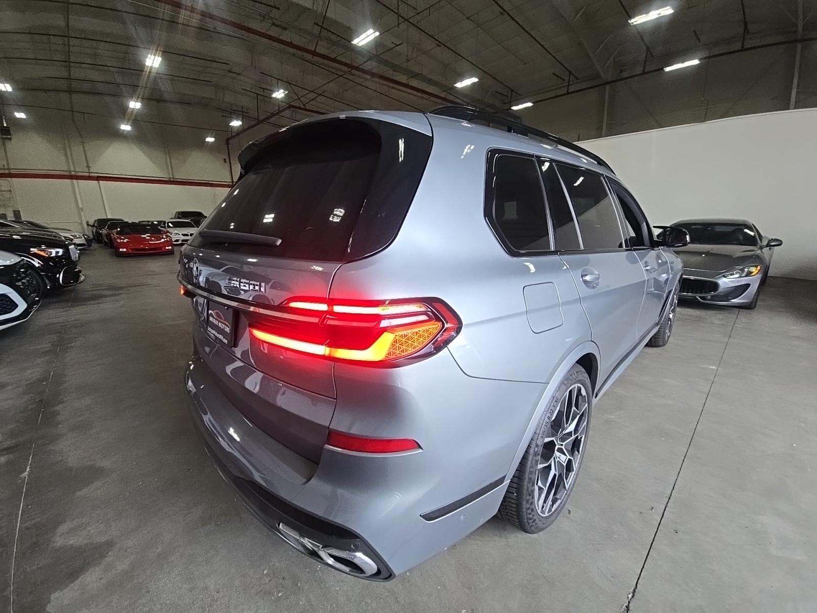 2023 BMW X7 M60i AWD