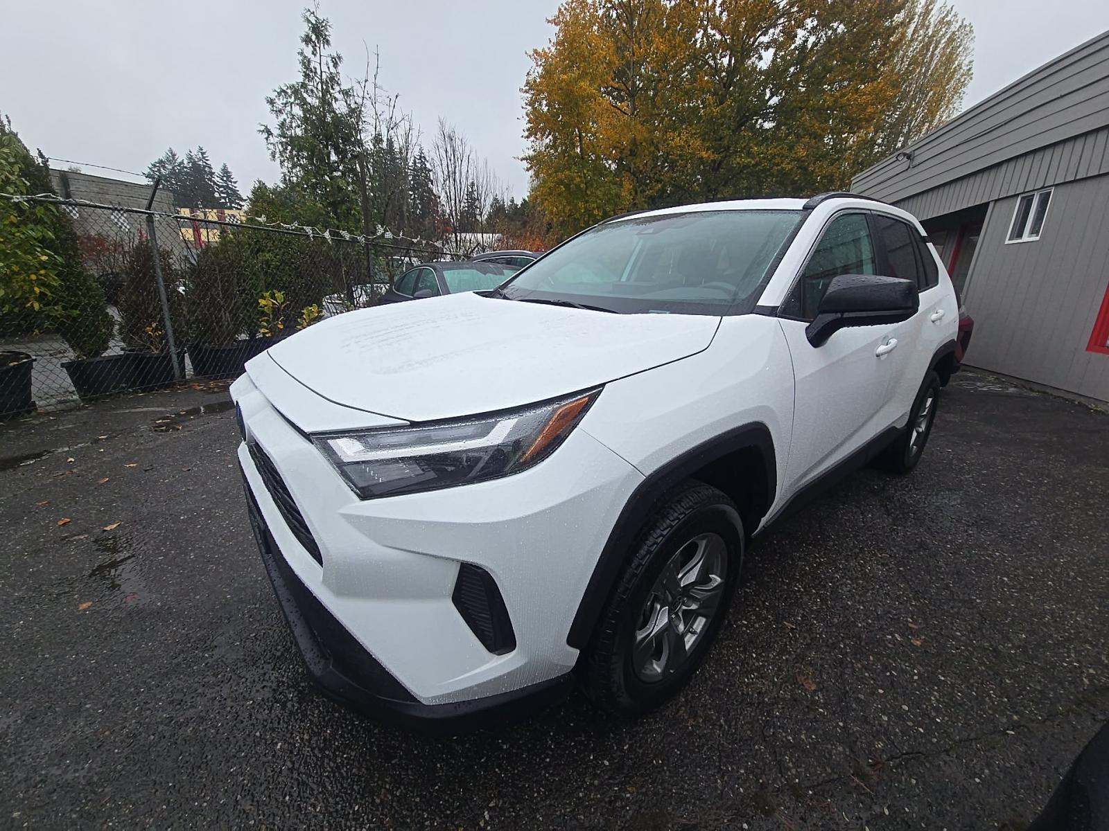 2024 Toyota RAV4 Hybrid LE AWD