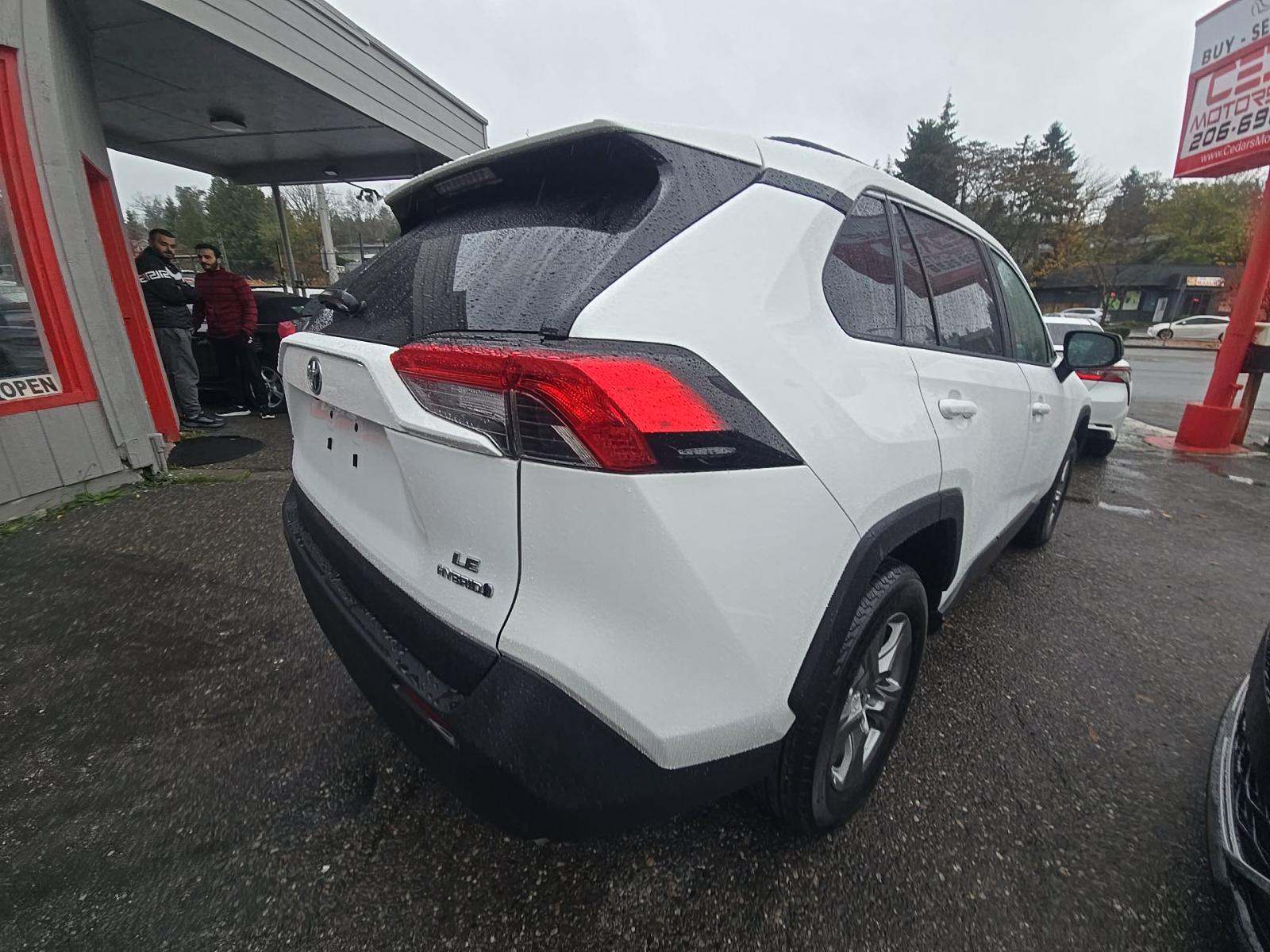 2024 Toyota RAV4 Hybrid LE AWD