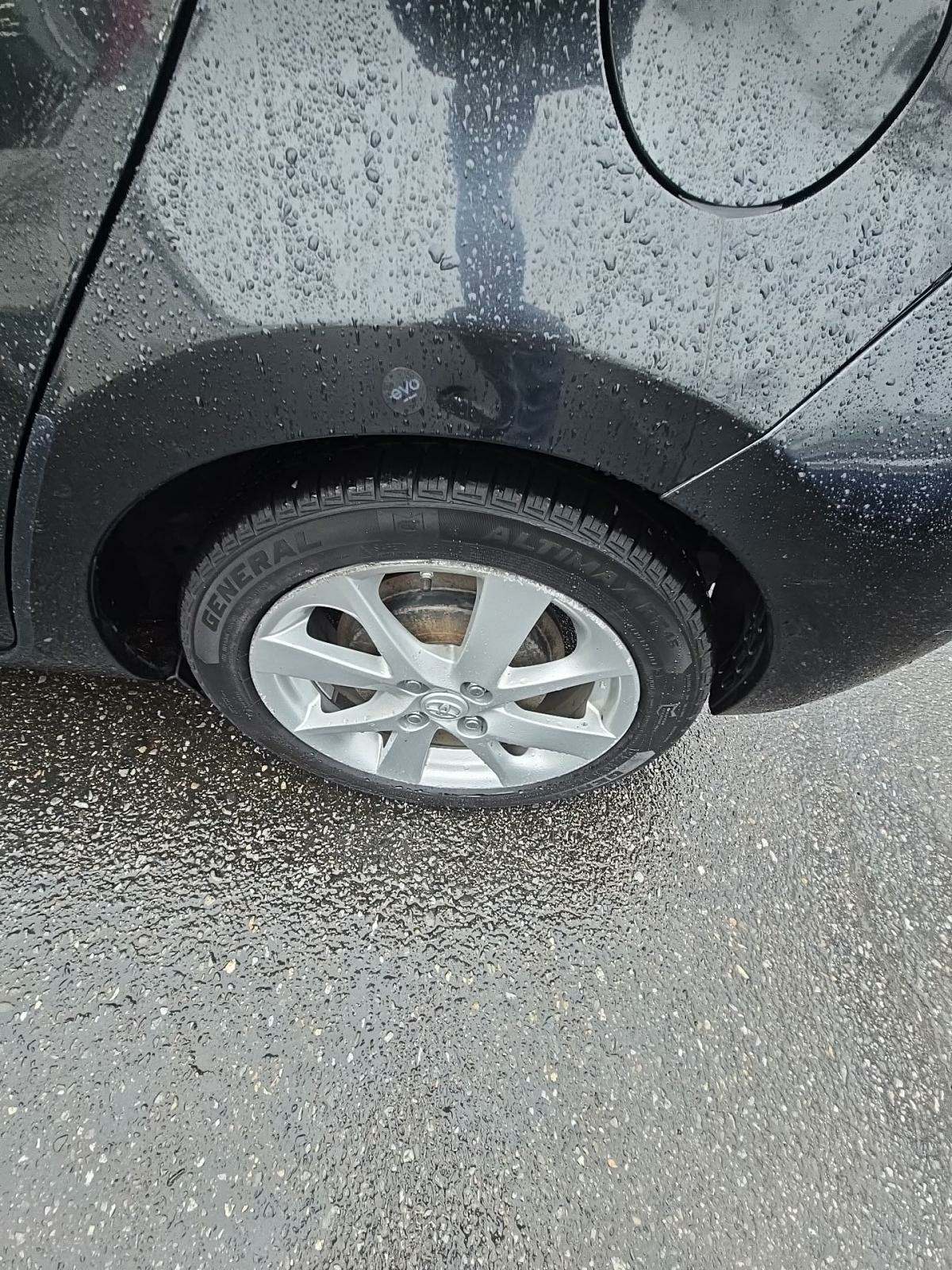 2016 Toyota Prius c Two FWD