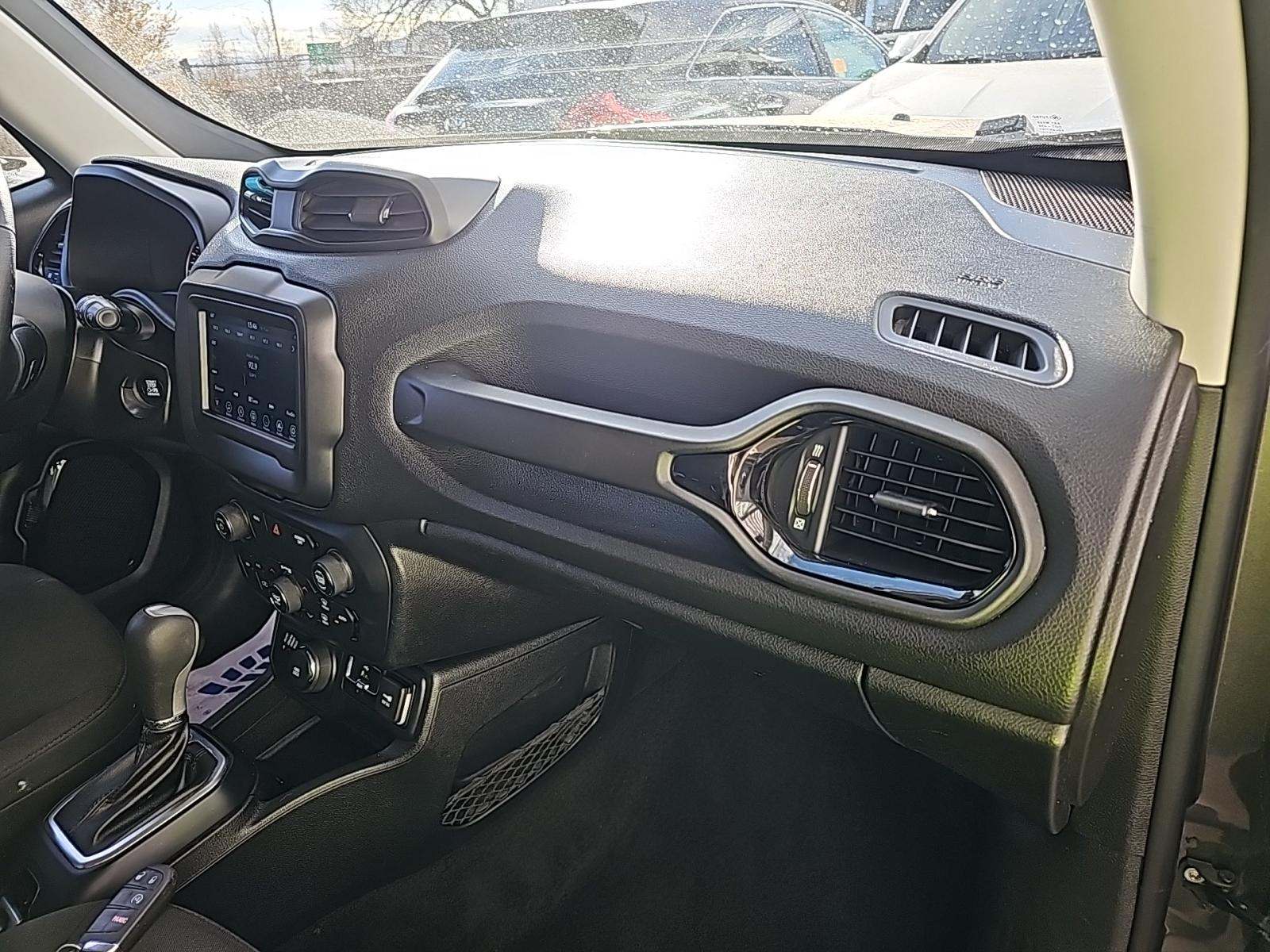 2019 Jeep Renegade Latitude Altitude Edition AWD