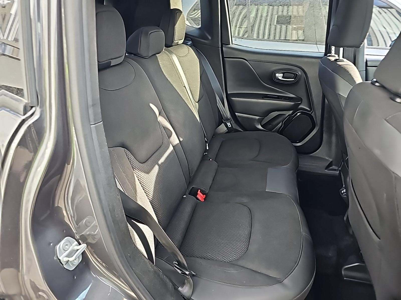 2019 Jeep Renegade Latitude Altitude Edition AWD