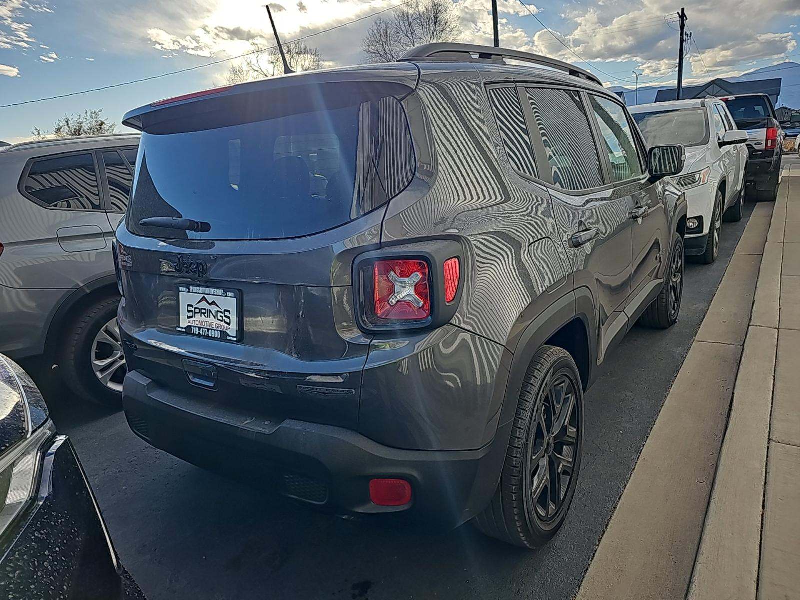 2019 Jeep Renegade Latitude Altitude Edition AWD