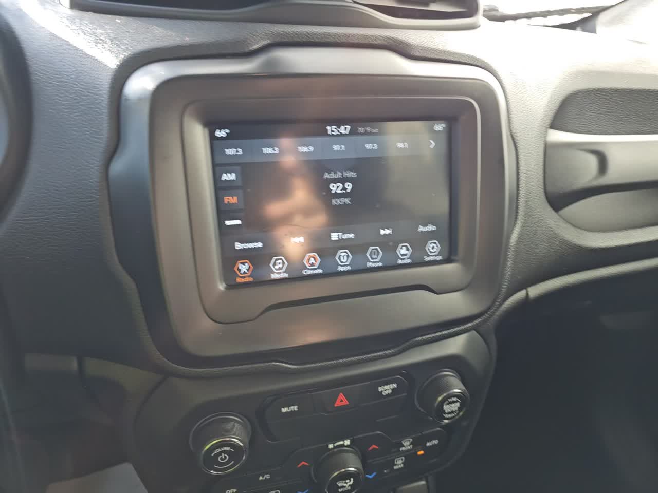 2019 Jeep Renegade Latitude Altitude Edition AWD