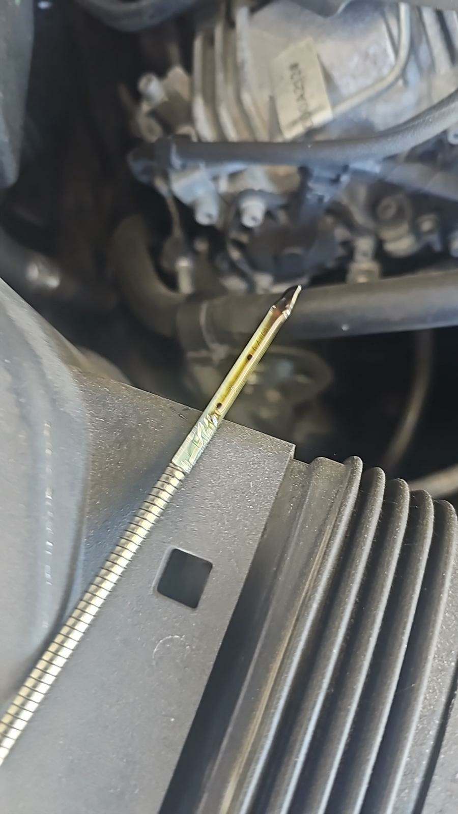 2014 Maserati Ghibli Base RWD