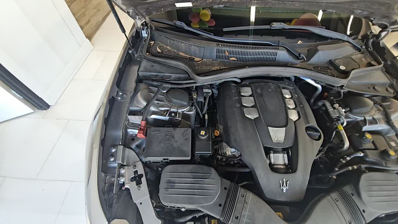 2014 Maserati Ghibli Base RWD