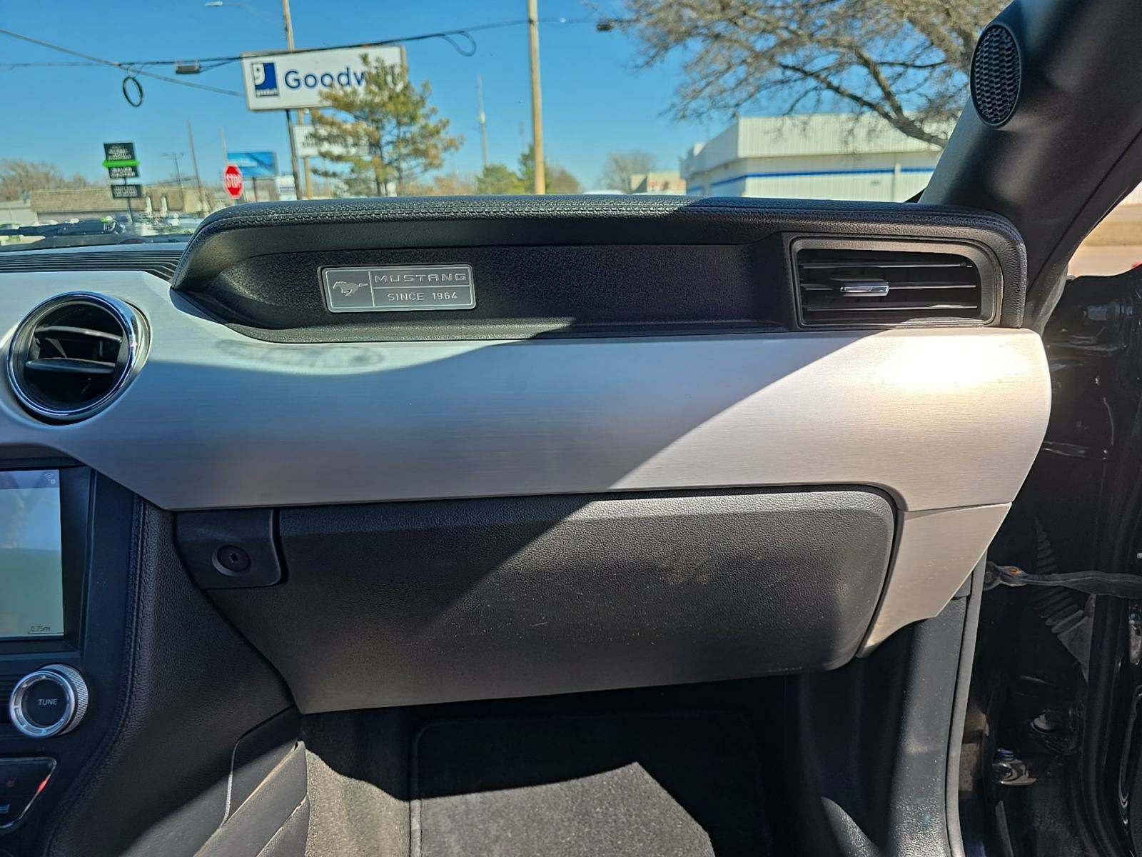 2016 Ford Mustang EcoBoost Premium RWD