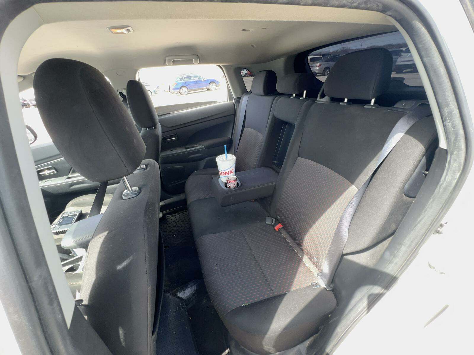 2018 Mitsubishi Outlander Sport ES FWD