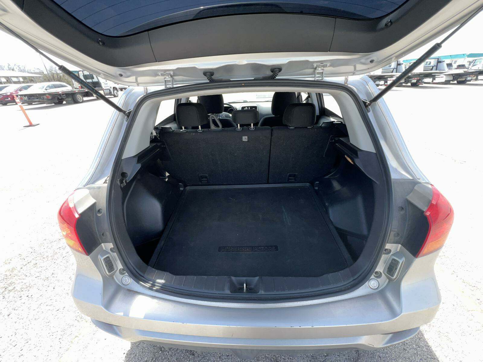 2018 Mitsubishi Outlander Sport ES FWD