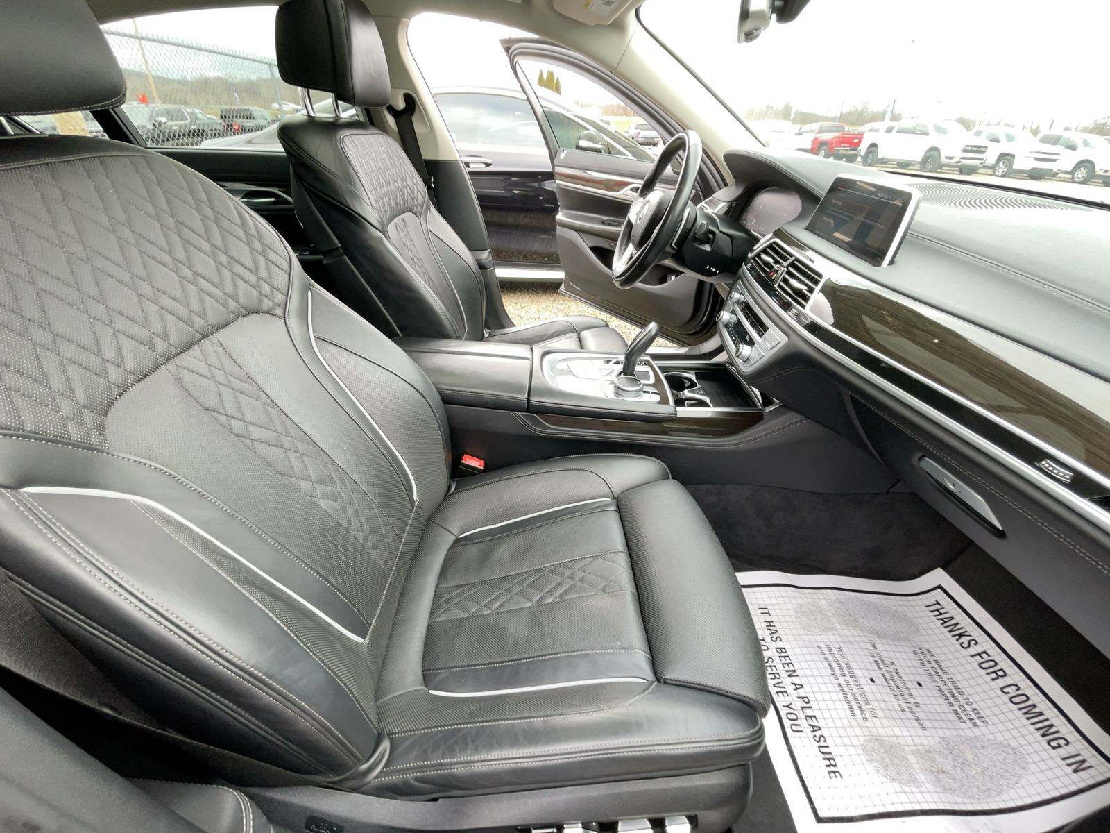 2022 BMW 7 Series 740i xDrive AWD