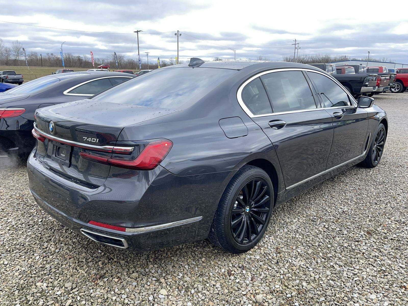 2022 BMW 7 Series 740i xDrive AWD