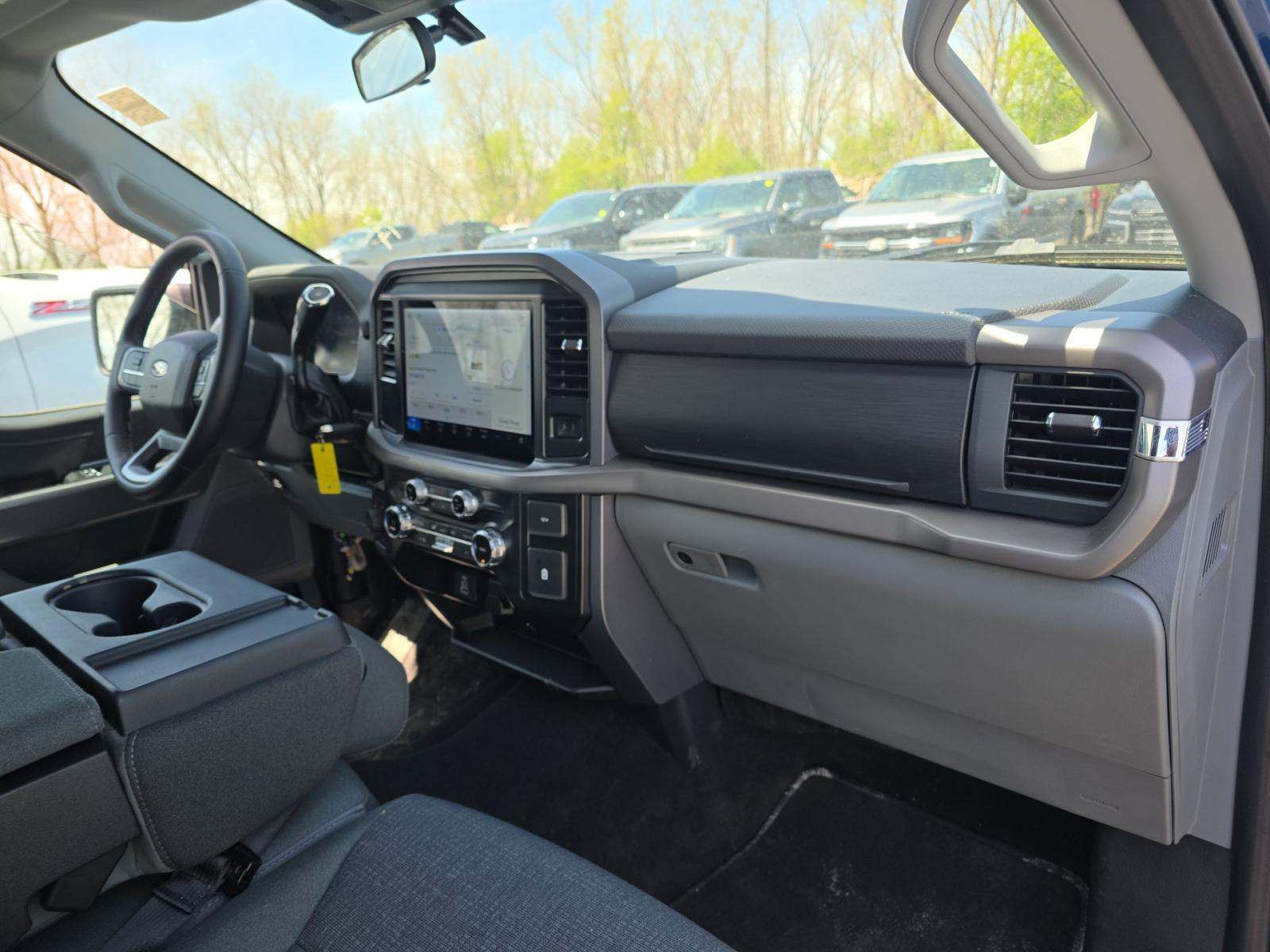 2025 Ford F-150 XLT AWD