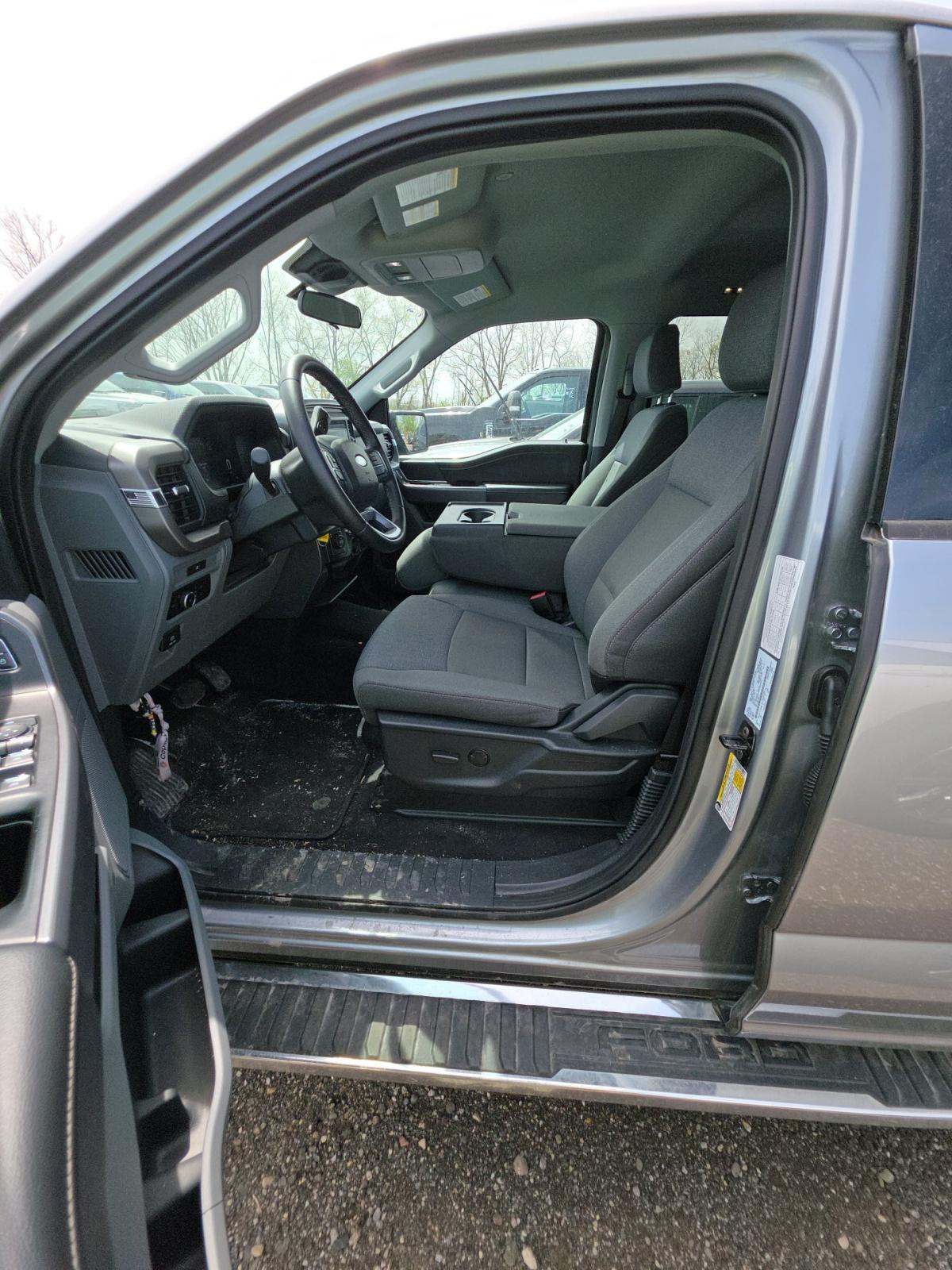 2025 Ford F-150 XLT AWD
