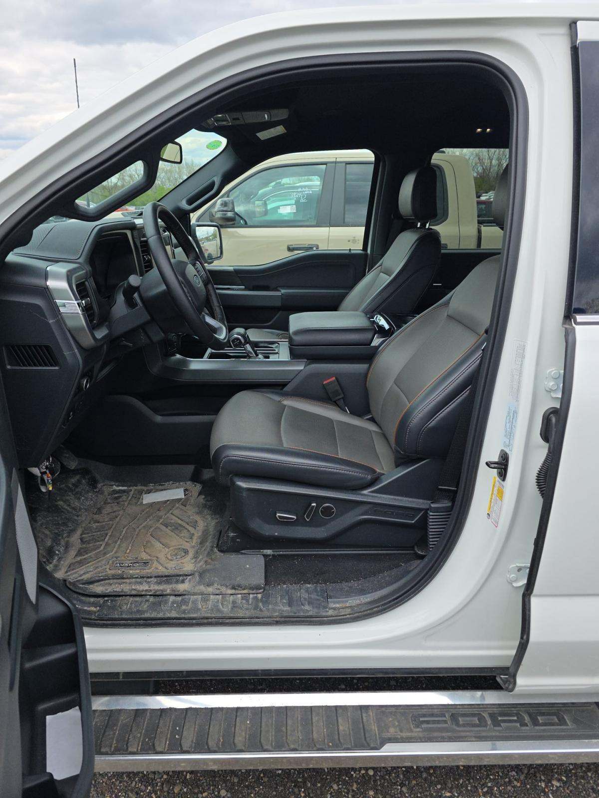 FORD F-150 - 6