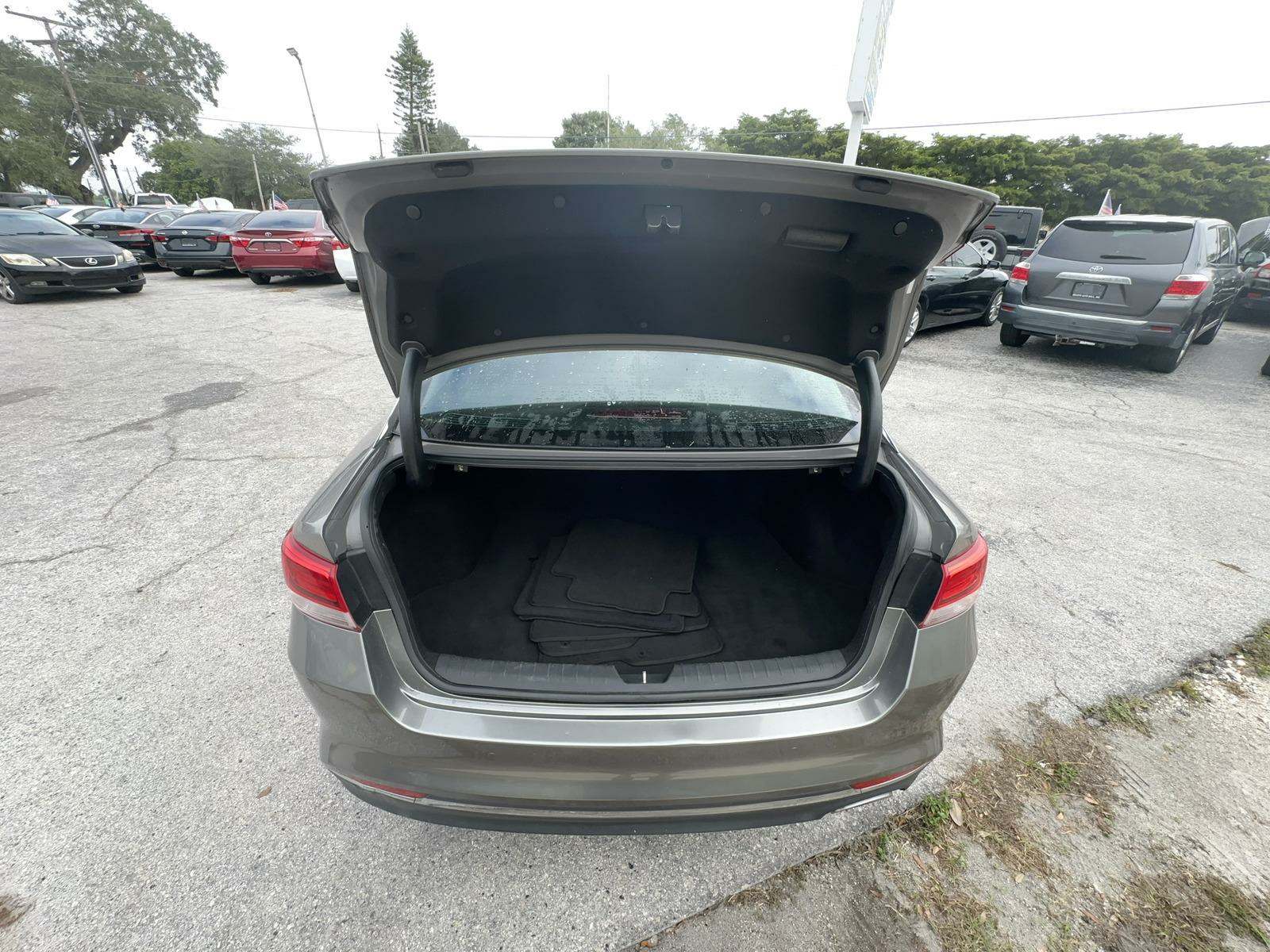 2018 Kia Optima LX FWD