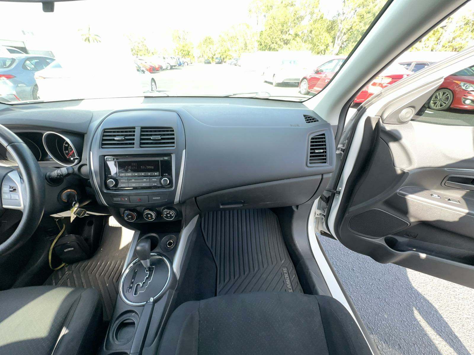 2014 Mitsubishi Outlander Sport ES FWD